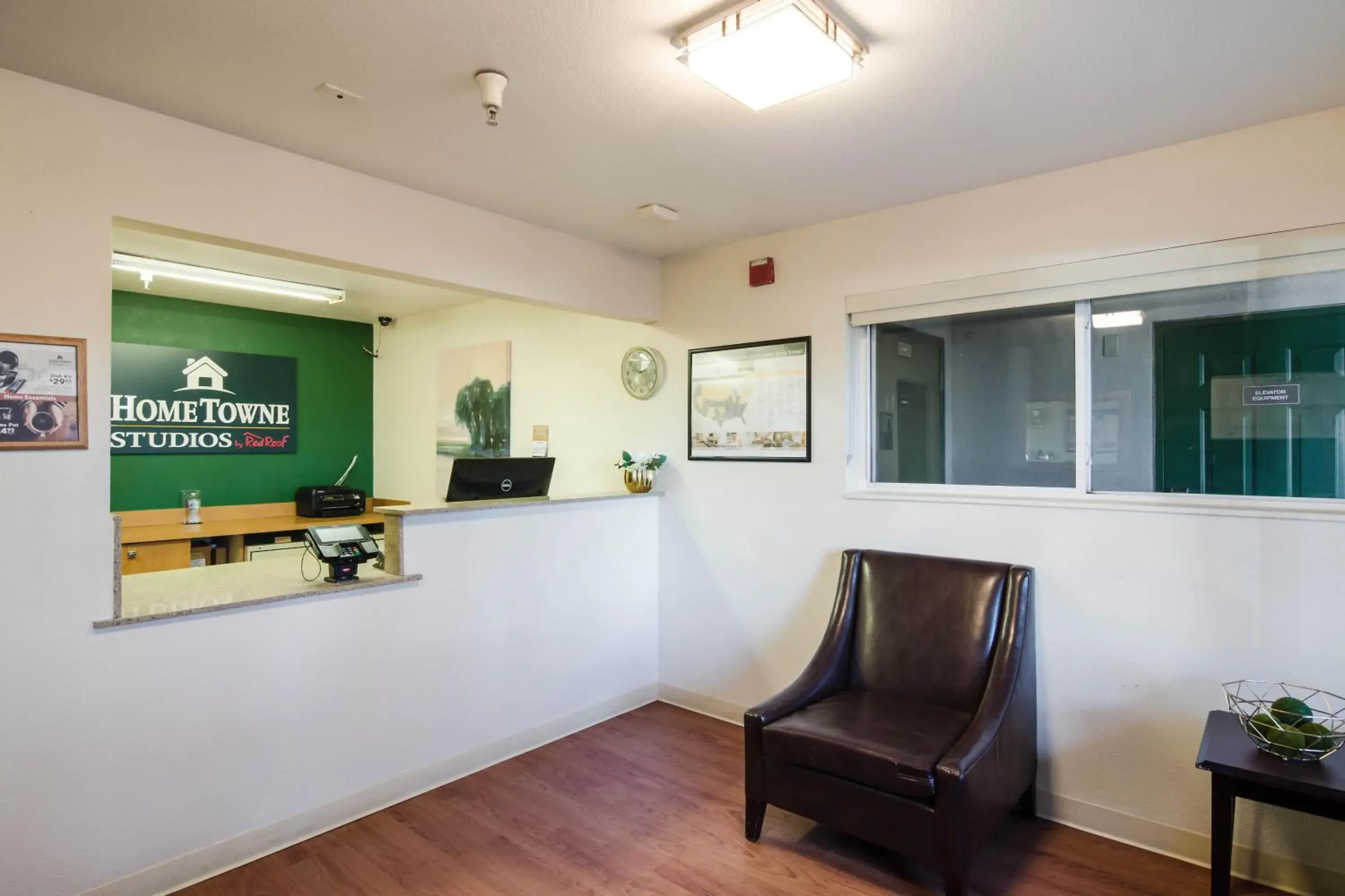 Lobby or reception in HomeTowne Studios by Red Roof Denver - Thornton Lobby or reception in HomeTowne Studios by Red Roof Denver - Thornton