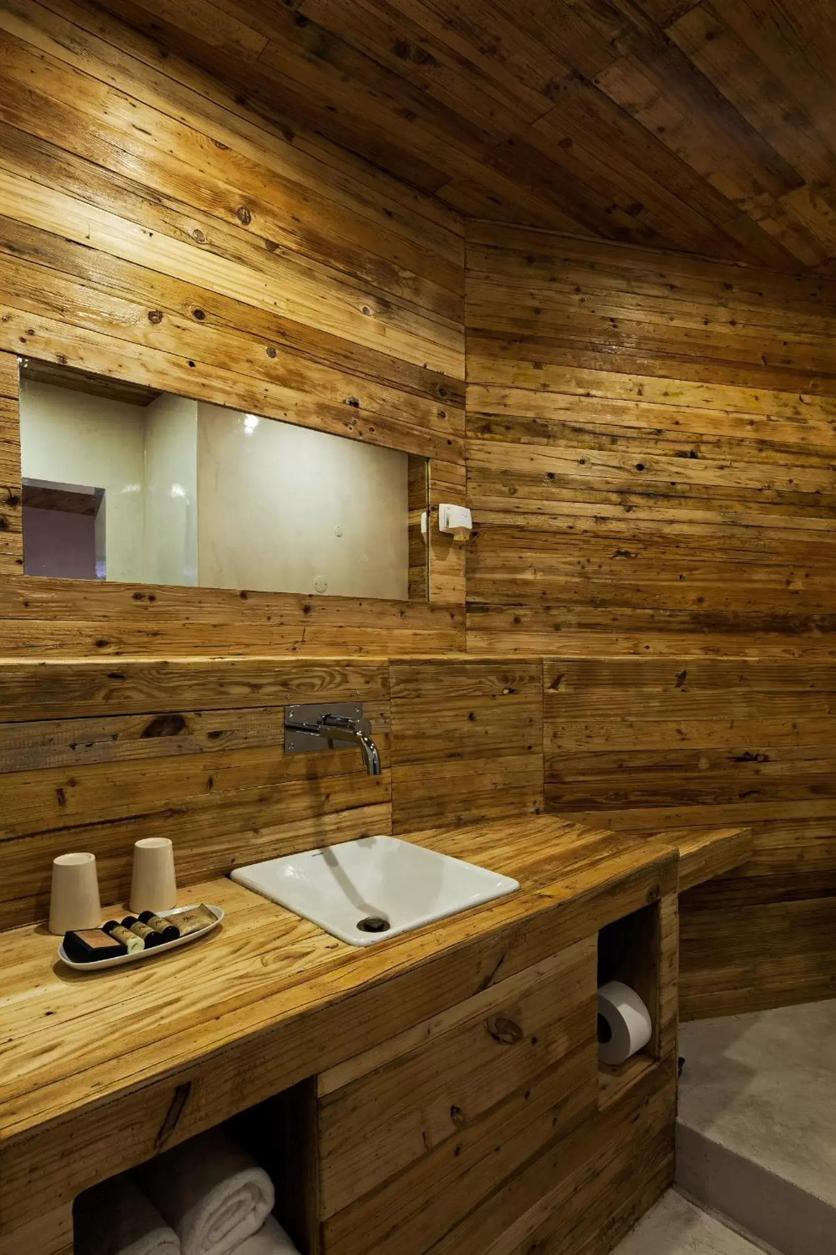 Decorative detail, Bathroom in The Literary Man Obidos Hotel