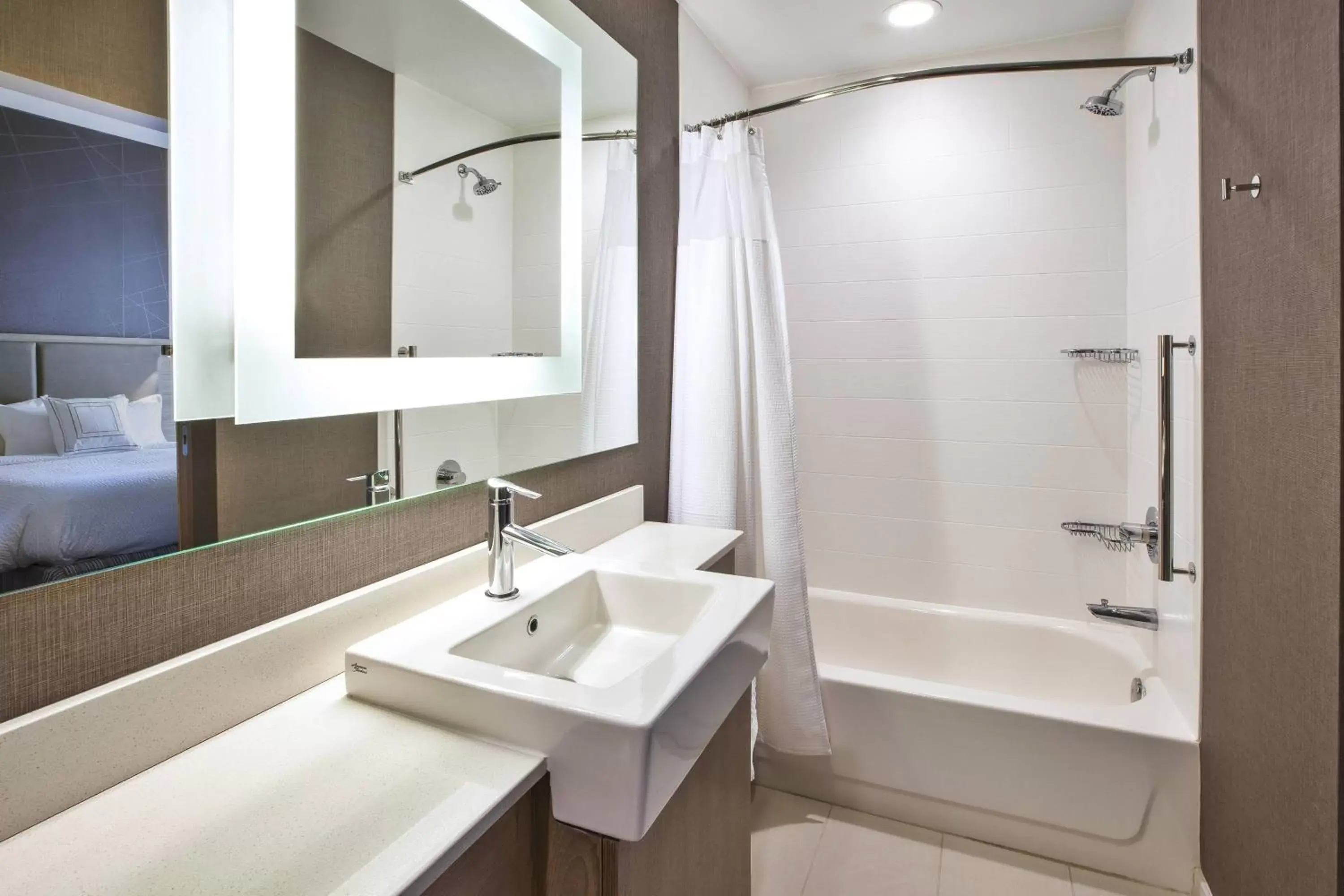 Bathroom in SpringHill Suites by Marriott Pittsburgh Butler/Centre City