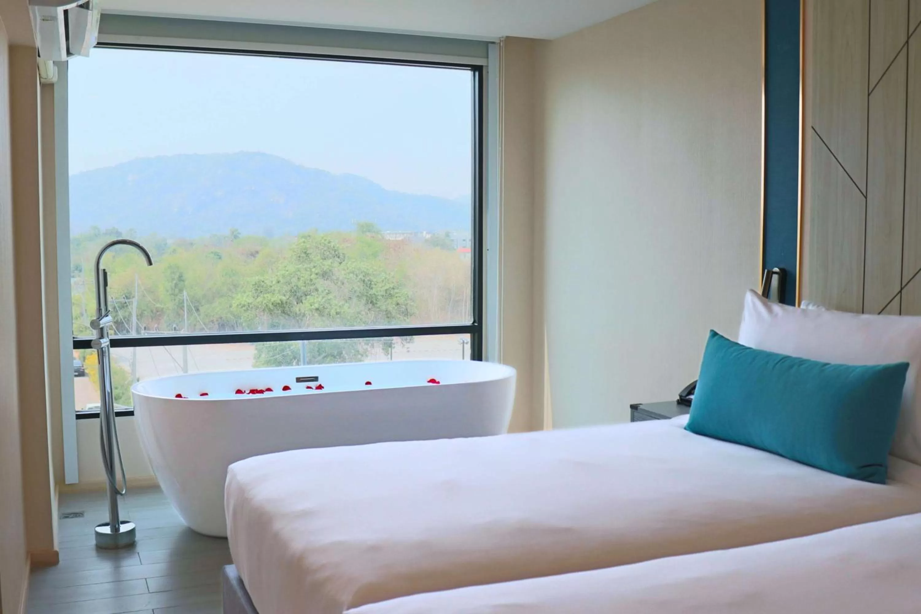 Bedroom, Bed in Best Western Plus Carapace Hotel Hua Hin