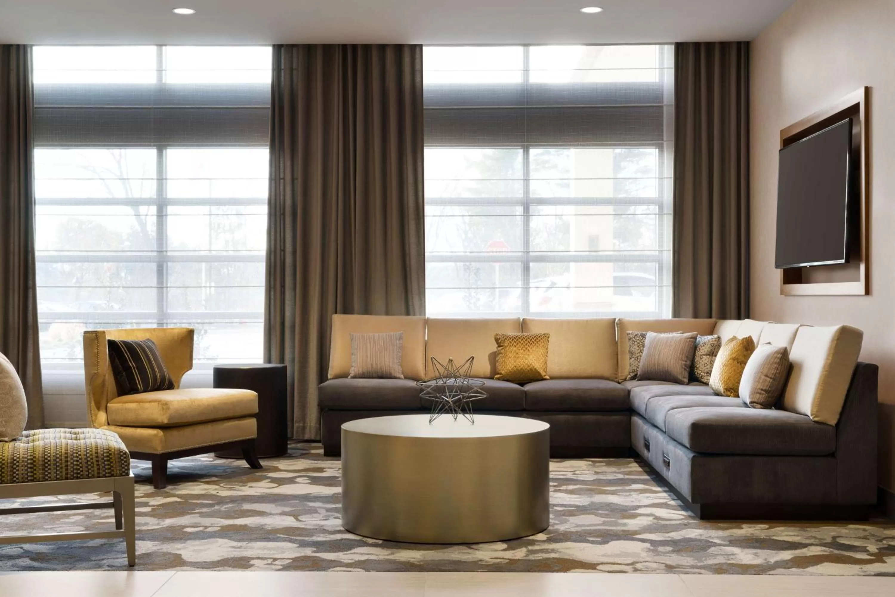 Lobby or reception in Hilton Garden Inn Newtown Square Radnor