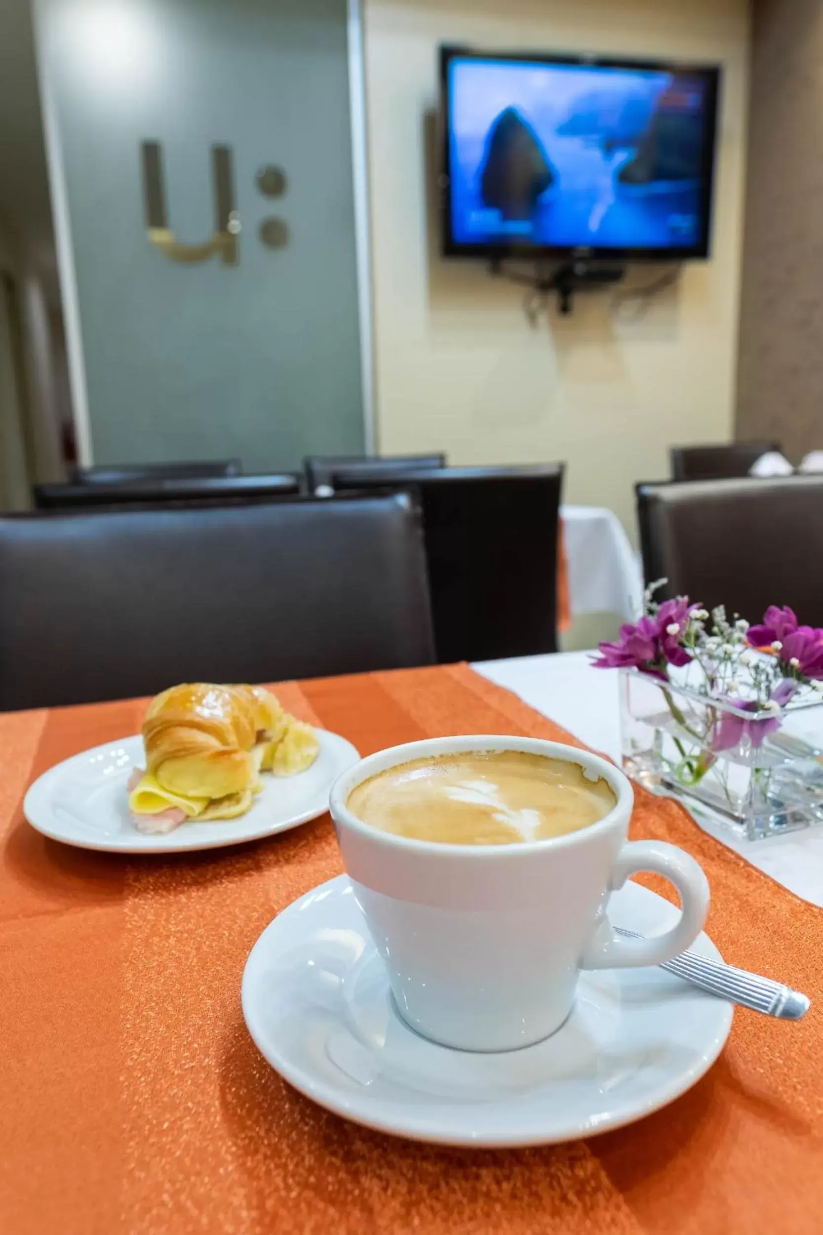 Coffee/tea facilities in Urban Suites Recoleta Boutique Hotel