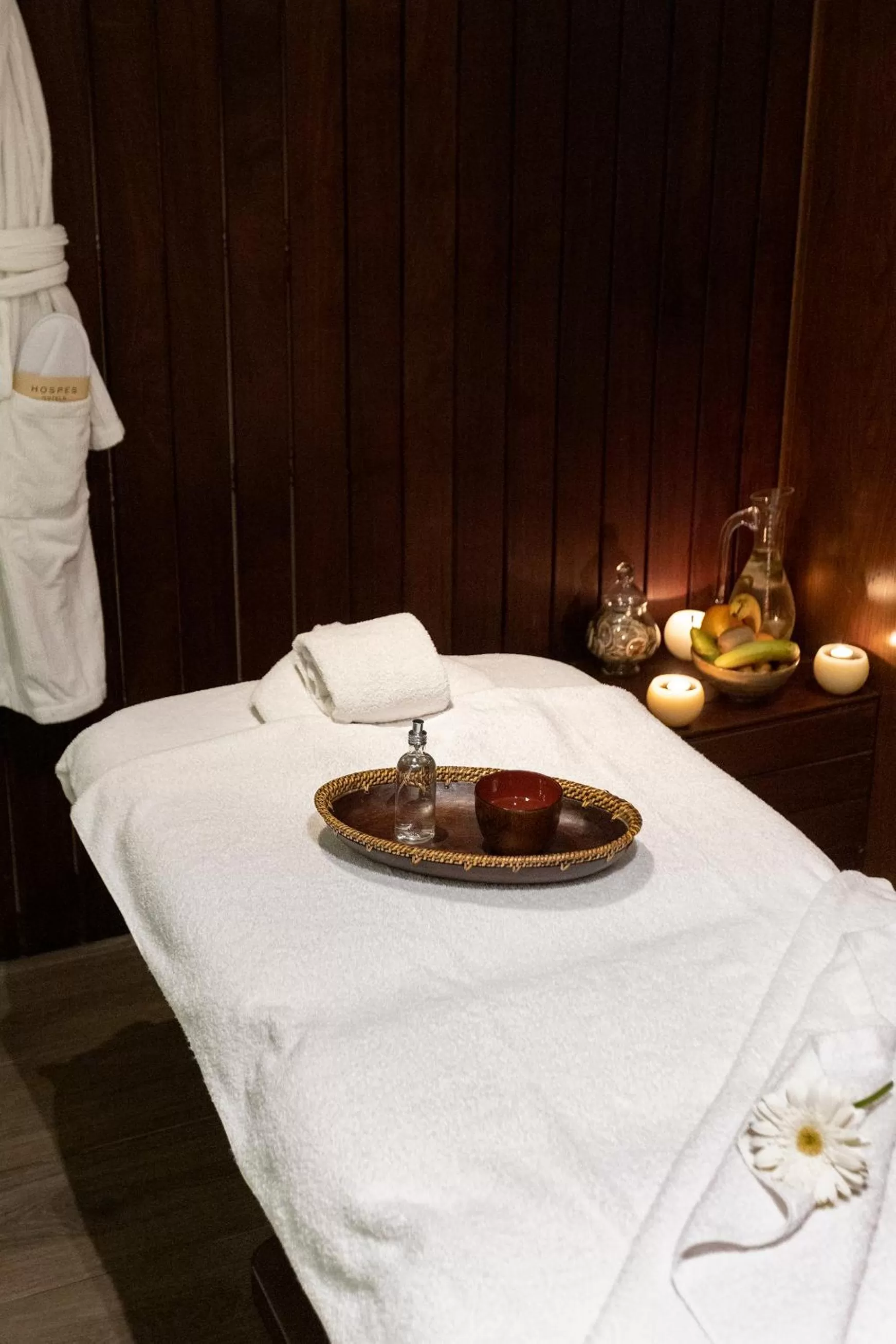 Massage in Hospes Palacio de los Patos, a Member of Design Hotels