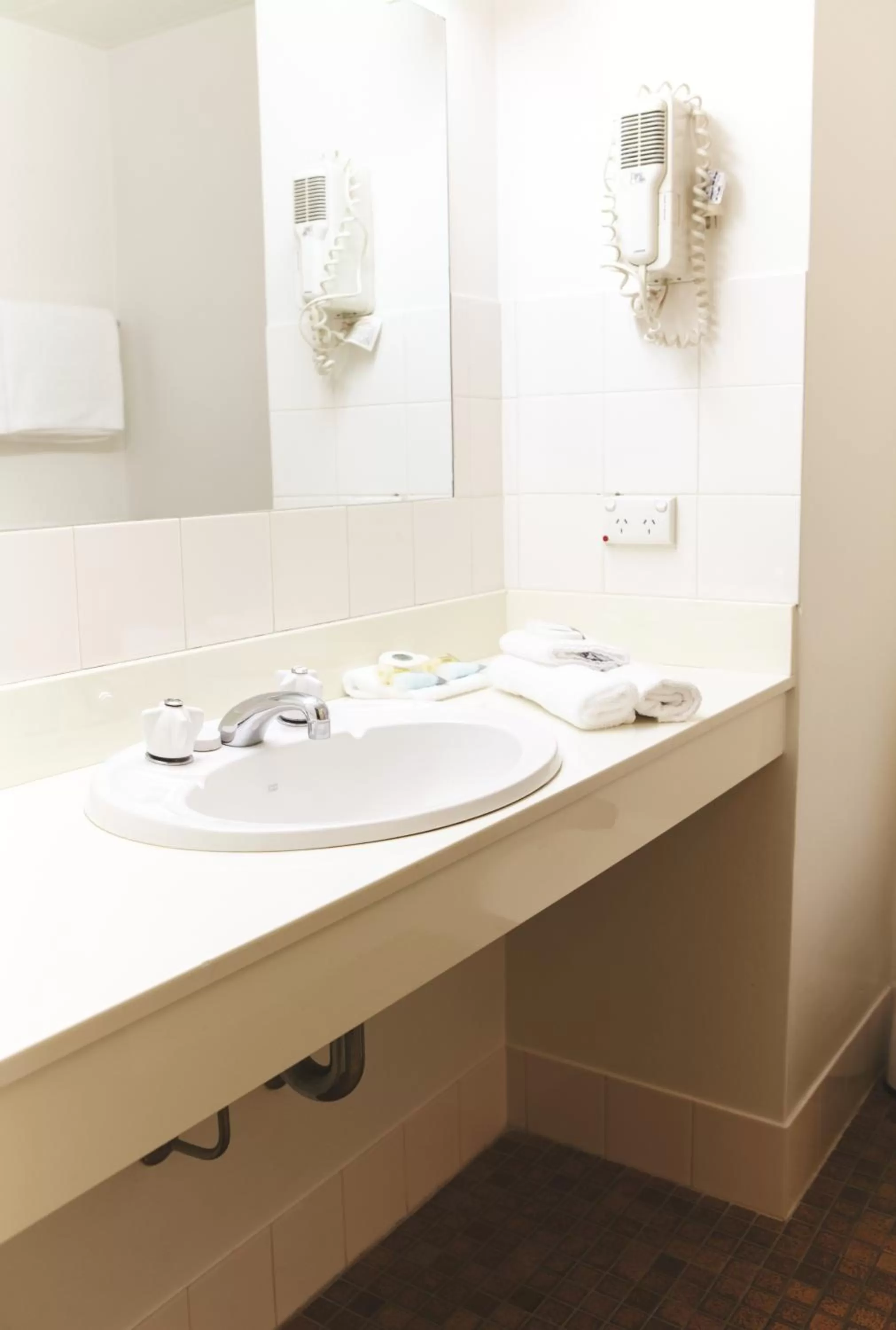 Bathroom in Mercure Albury