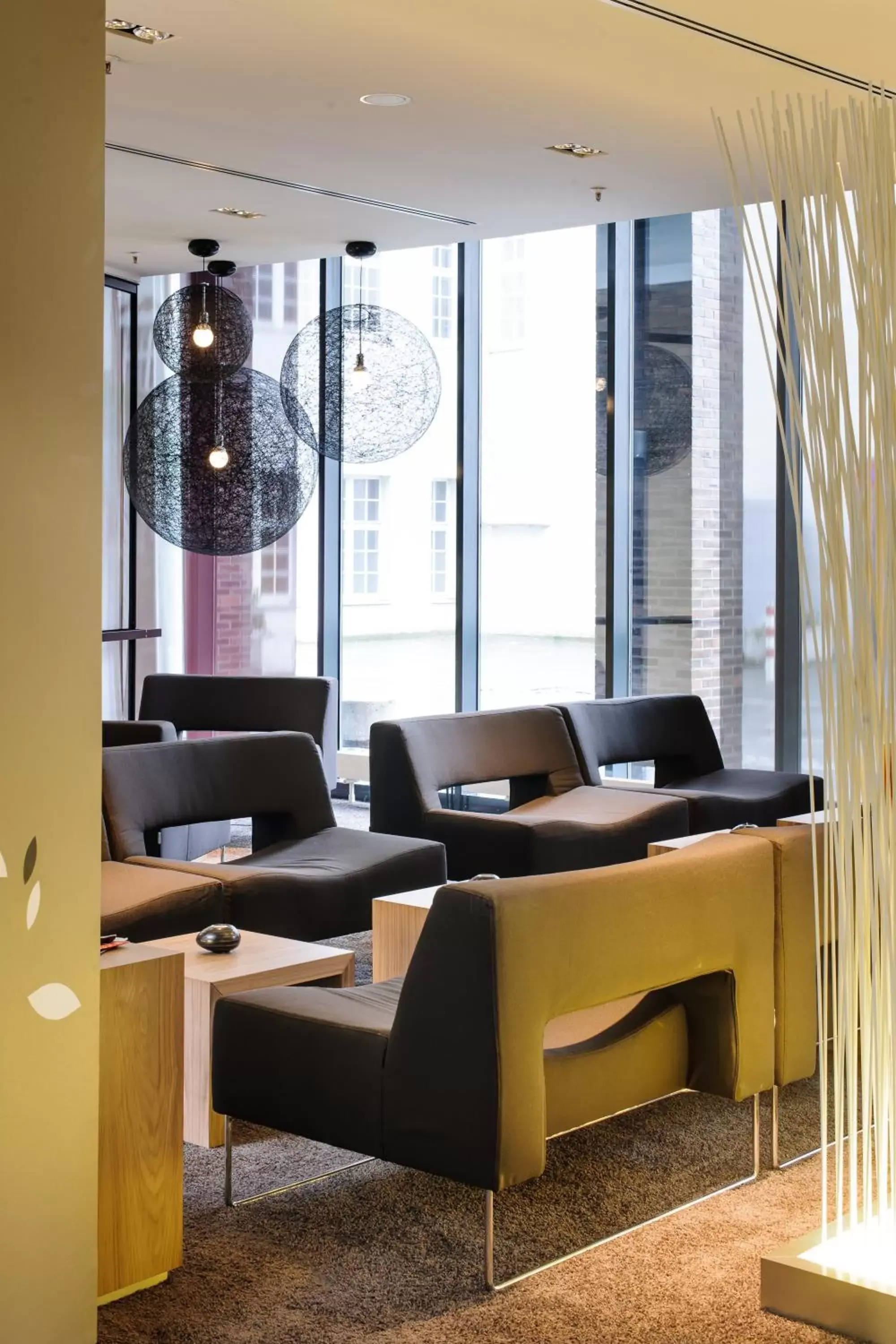 Lounge or bar, Seating Area in Novotel Hannover