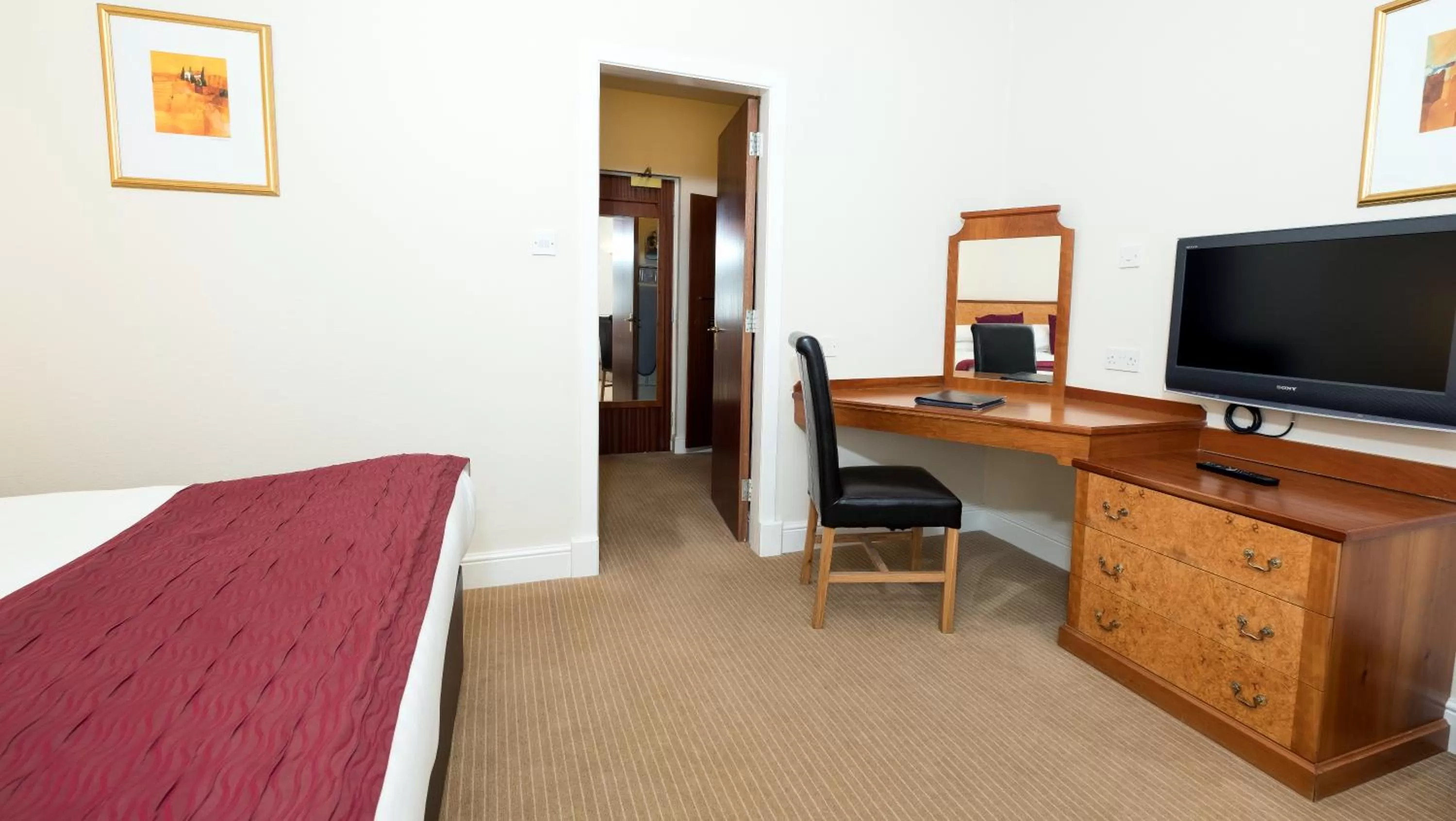 Photo of the whole room, Bed in Pitbauchlie House Hotel - Sure Hotel Collection by Best Western