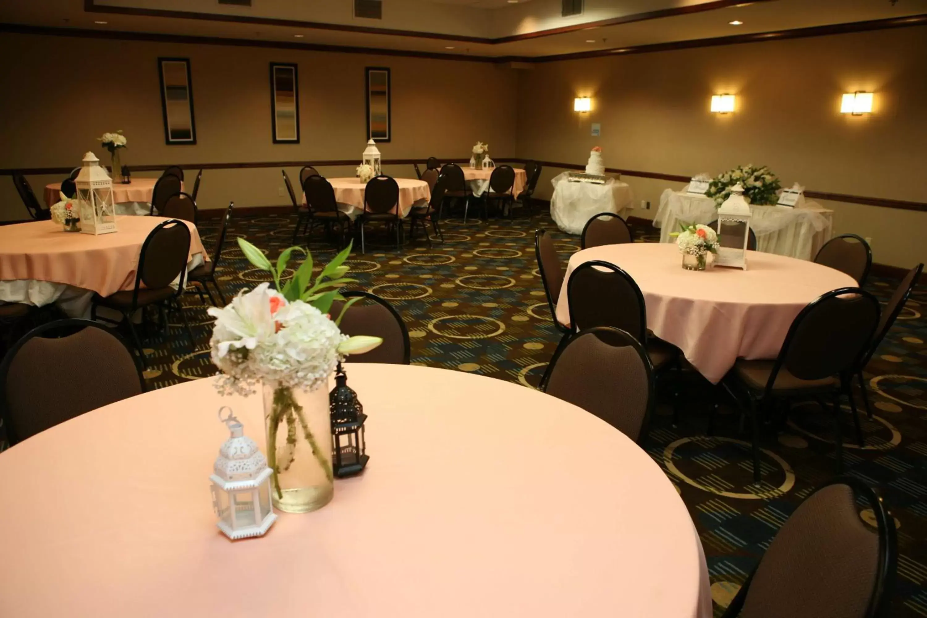 On site, Restaurant/Places to Eat in Best Western Plus Goldsboro