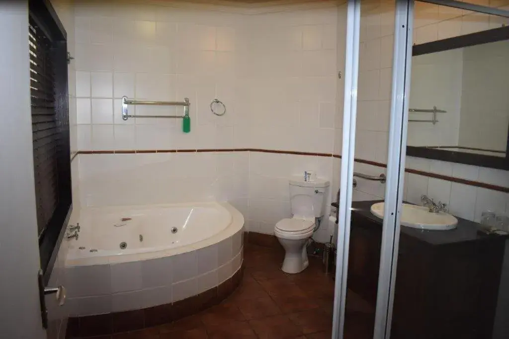 Bathroom in Protea Hotel by Marriott Harrismith Montrose