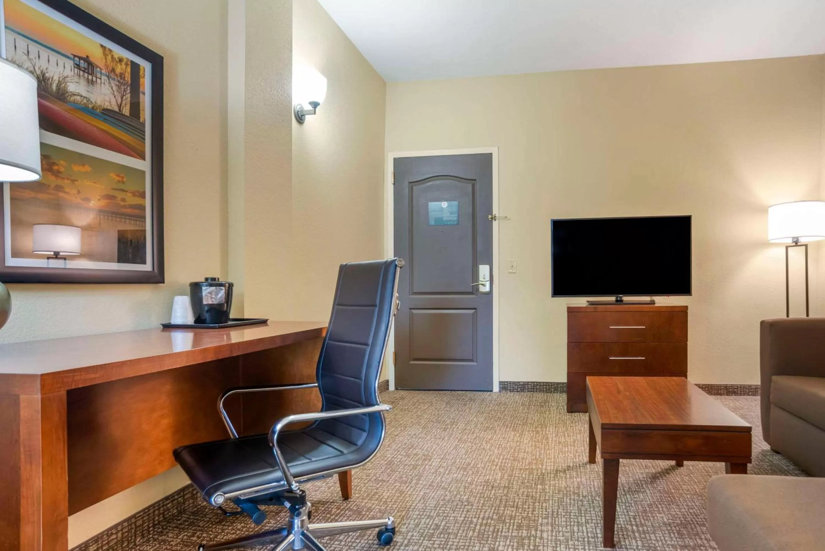 Bedroom in Comfort Inn & Suites Daphne Spanish Fort - Mobile East