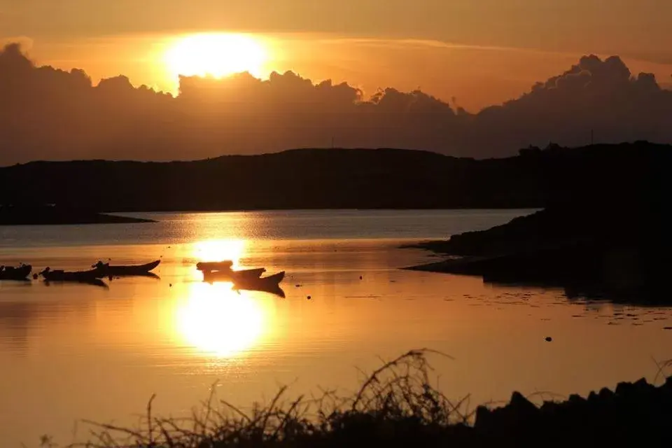 Sunrise/Sunset in Clifden Bay Lodge