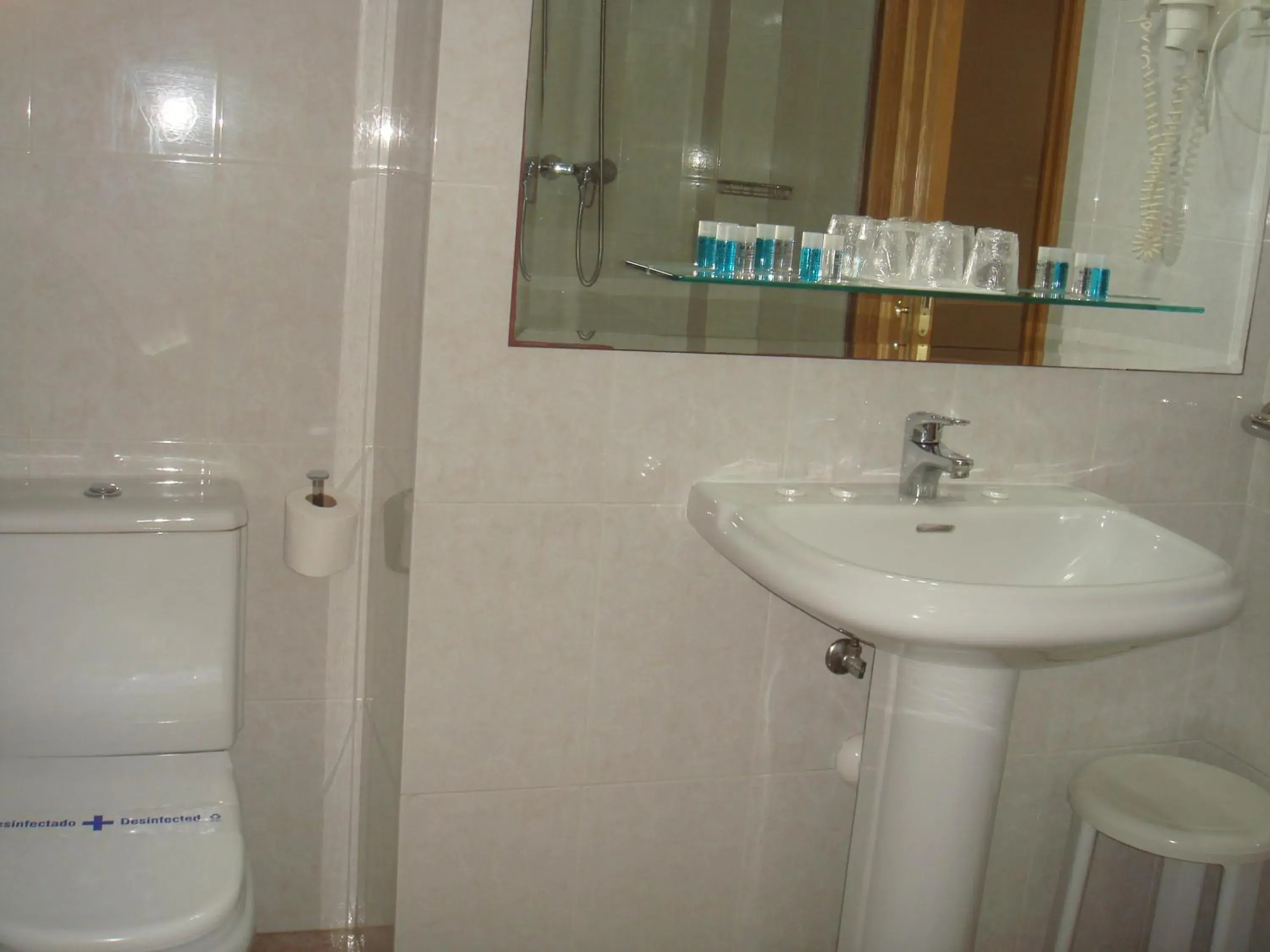 Bathroom in Hotel PAYRO **