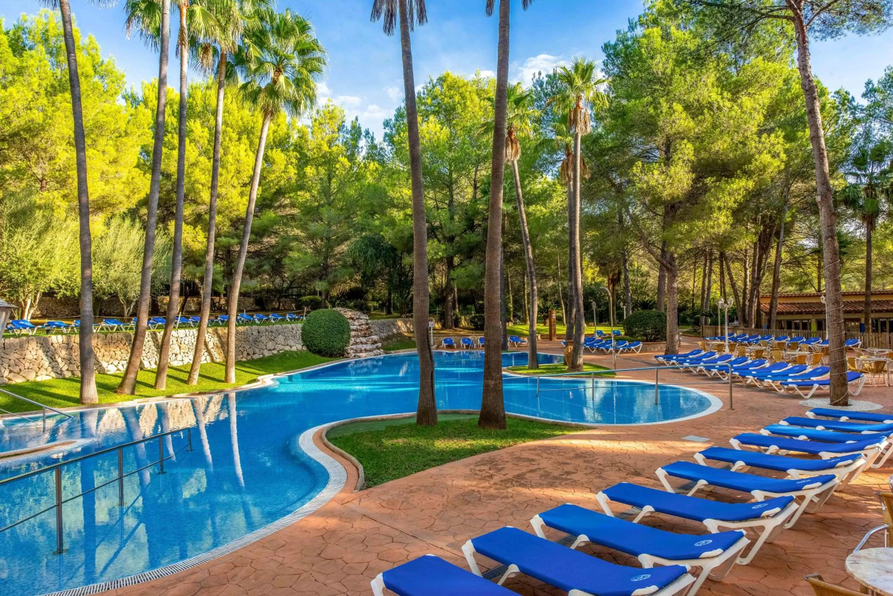 Pool view in Valentin Grand Park Suite Hotel