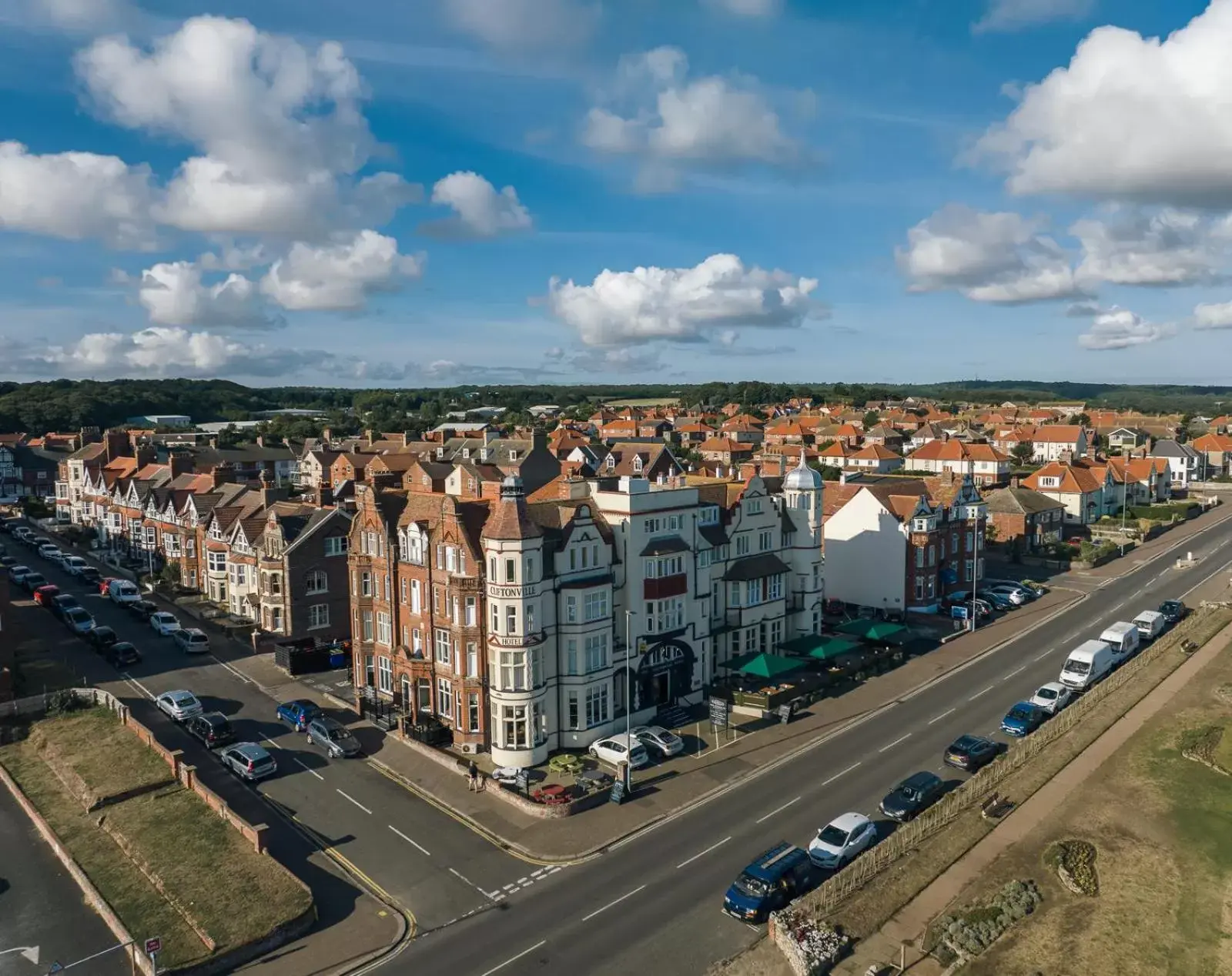 Property building, Bird's-eye View in Cliftonville Hotel