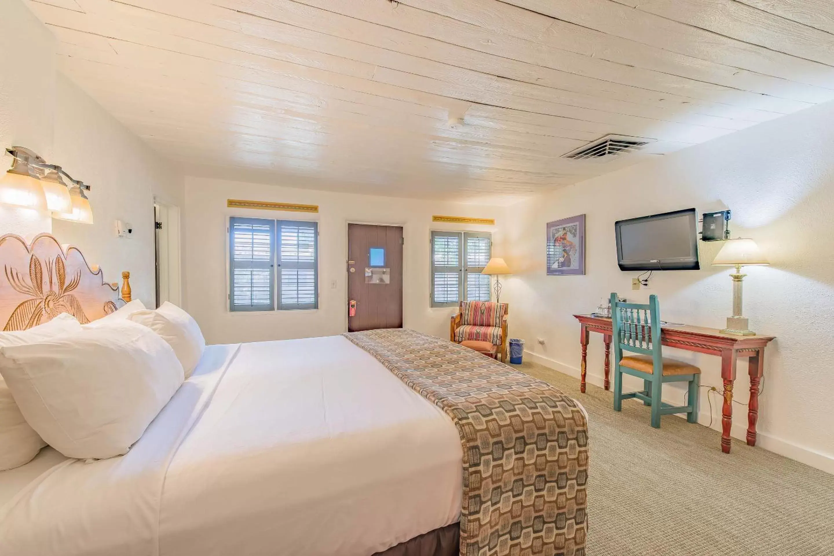 Bed in The Historic Taos Inn