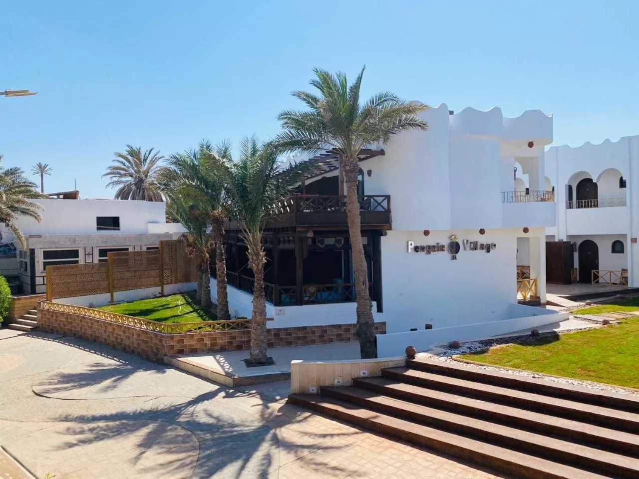Property building in Penguin Village Dahab