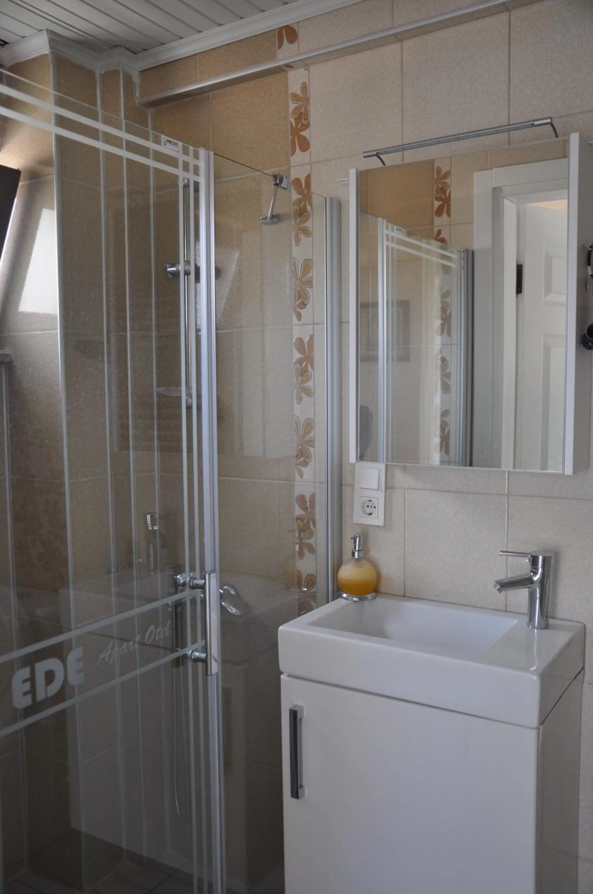 Bathroom in Ede Apart Otel