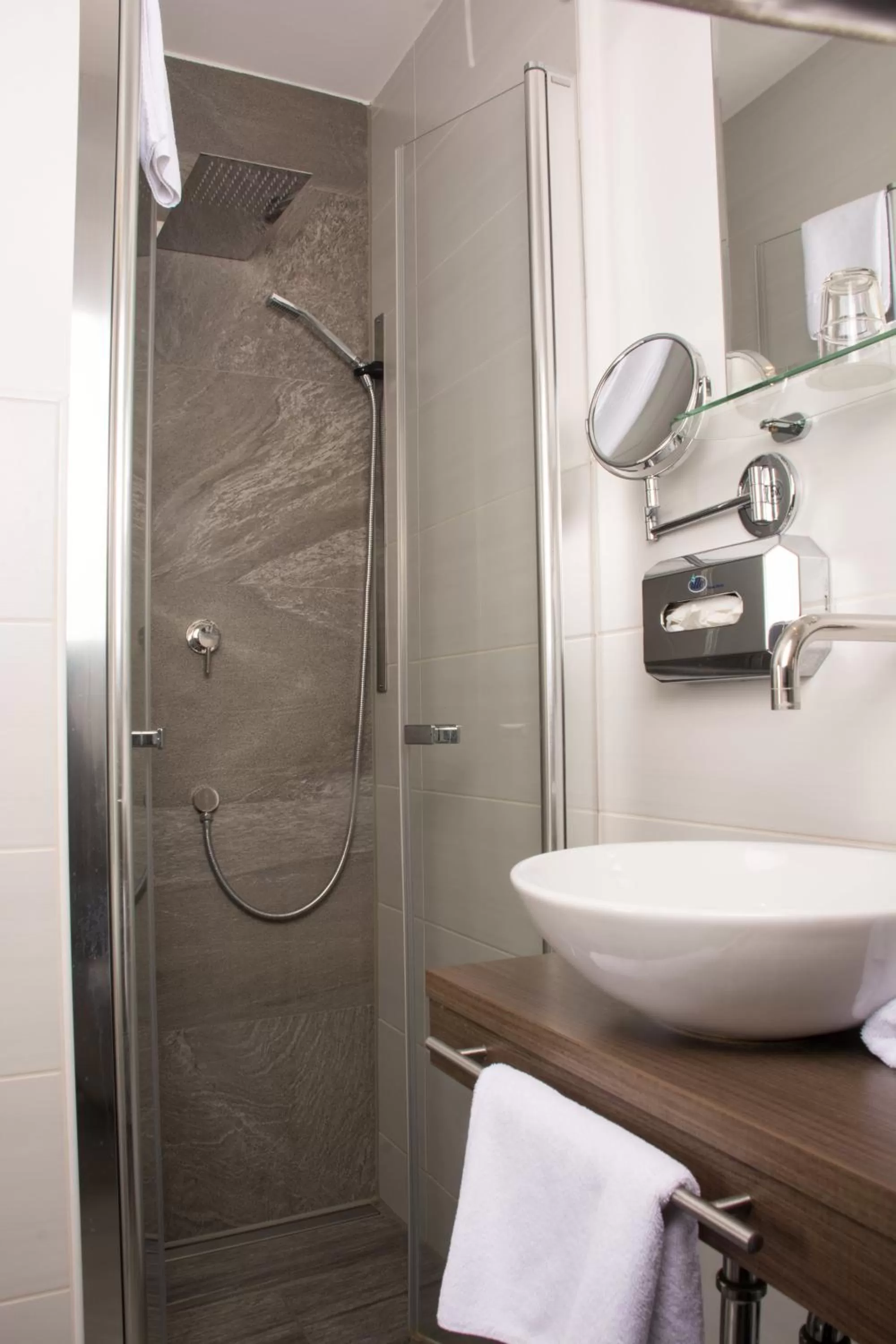 Bathroom in Hotel Central