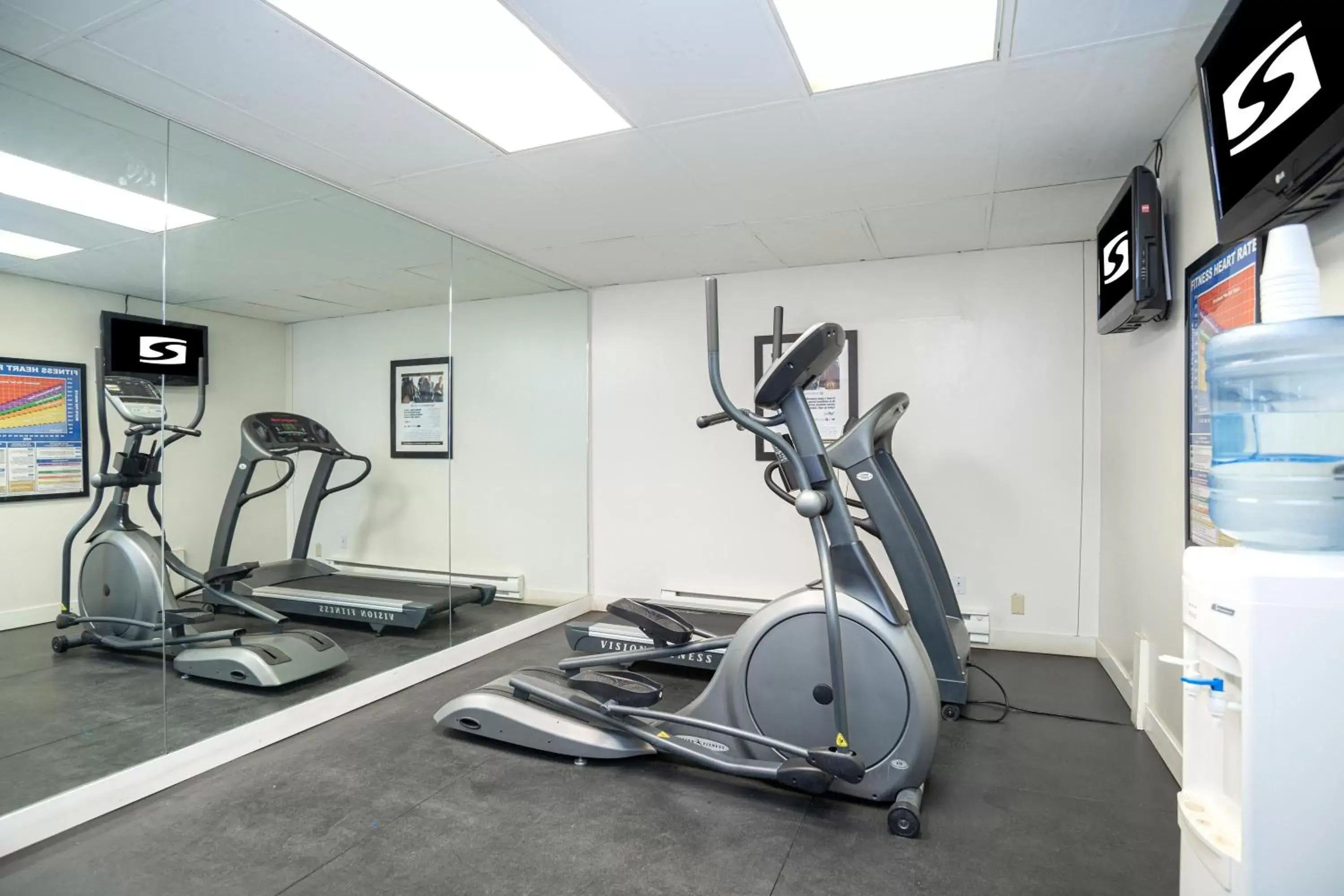Fitness centre/facilities in Sandman Hotel & Suites Williams Lake Fitness centre/facilities in Sandman Hotel & Suites Williams Lake