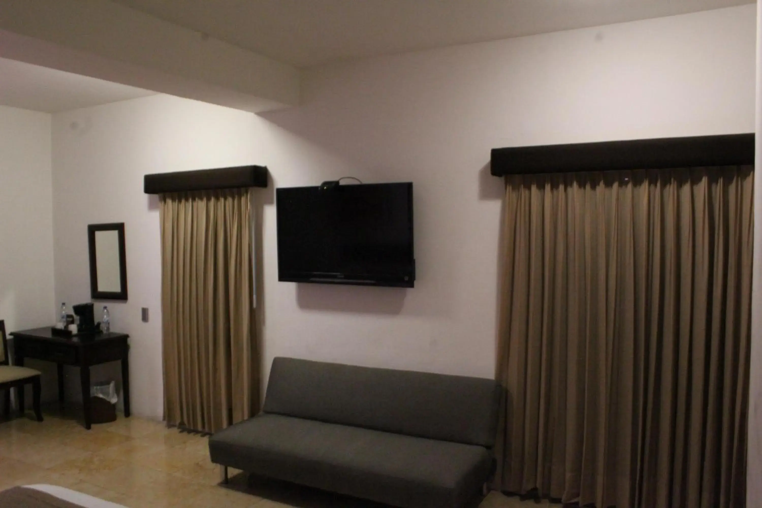 TV/Entertainment Center in Hotel Casa las Mercedes