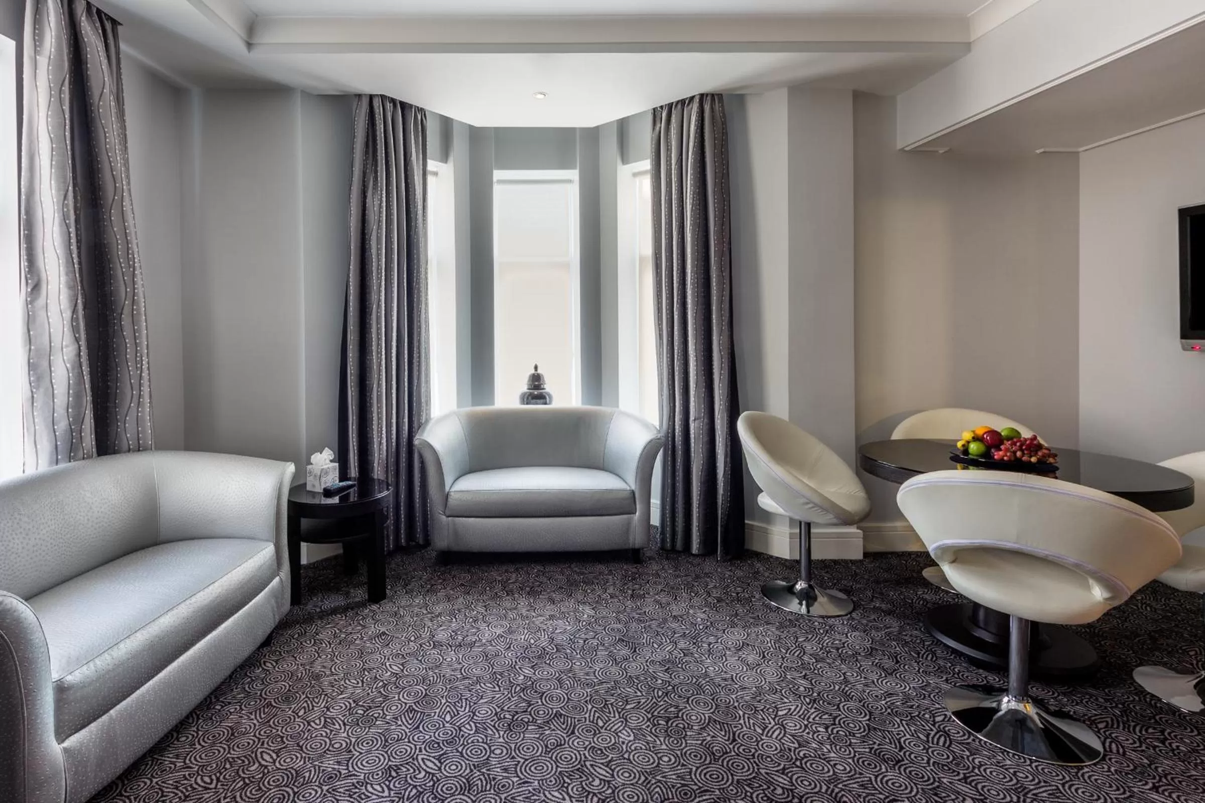 Seating area in Washington Mayfair Hotel