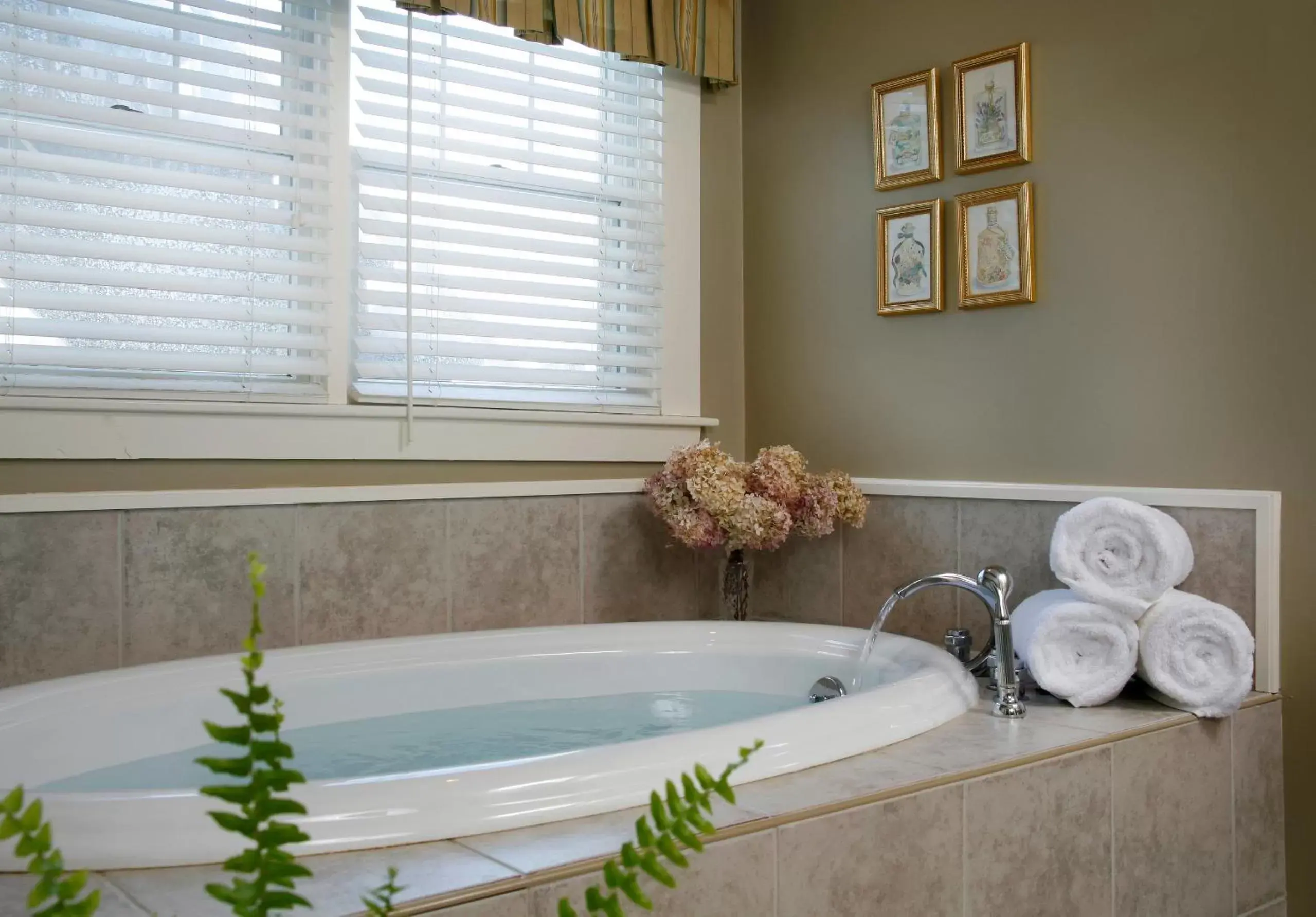 Bathroom in Sugar Hill Inn