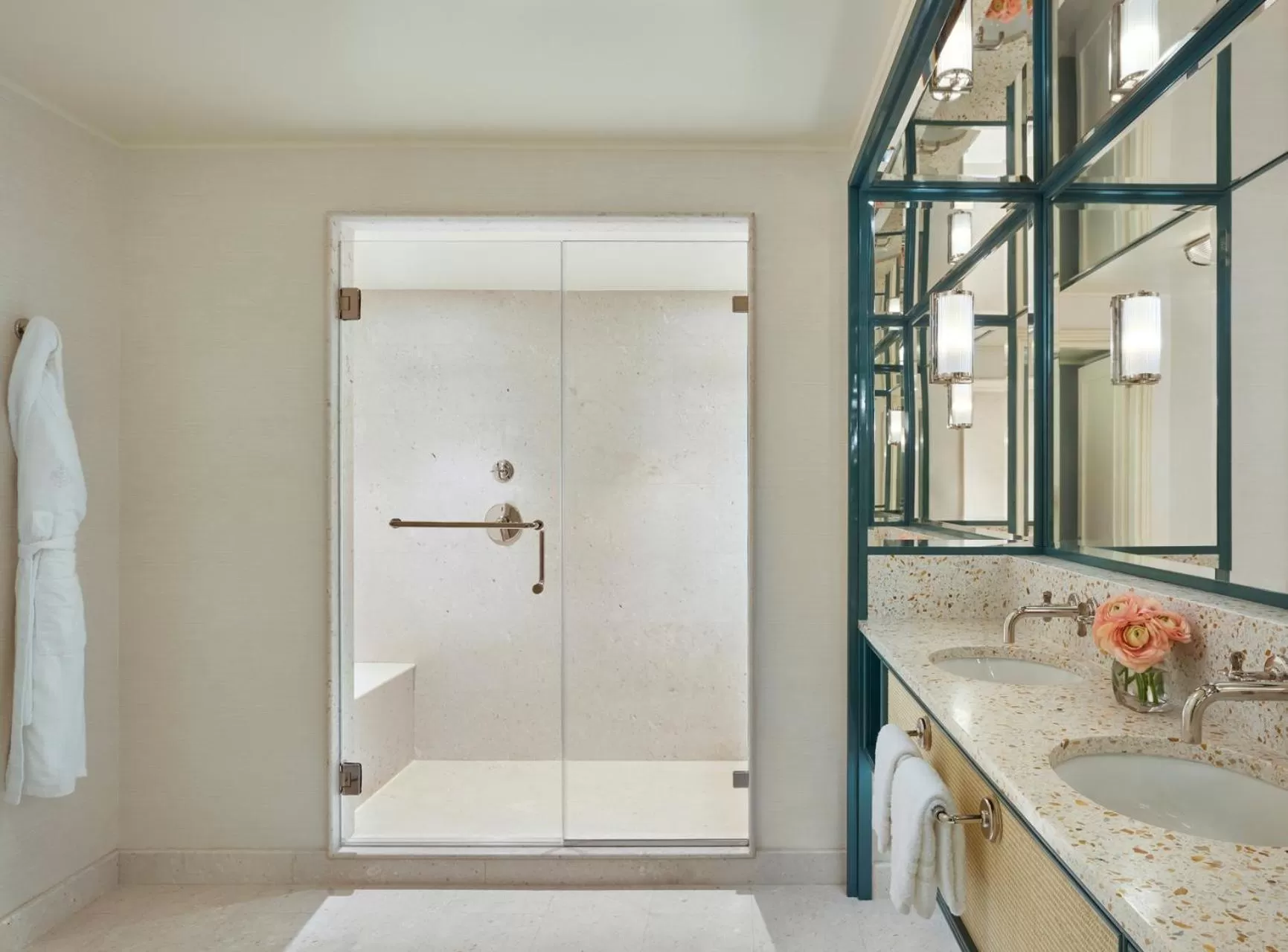 Bathroom in Four Seasons Resort Palm Beach