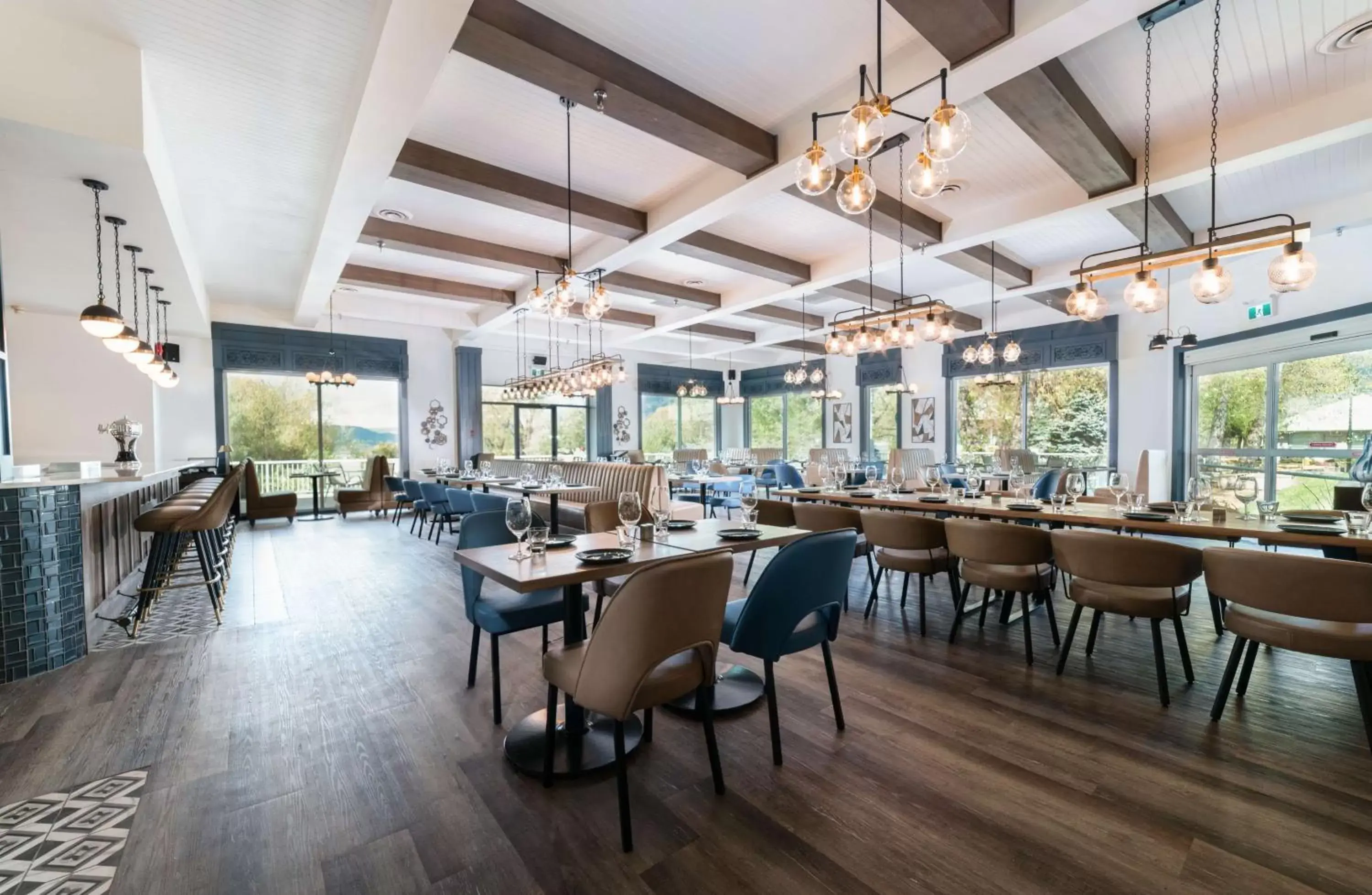 Restaurant/places to eat in Prestige Harbourfront Resort, WorldHotels Luxury Restaurant/places to eat in Prestige Harbourfront Resort, WorldHotels Luxury