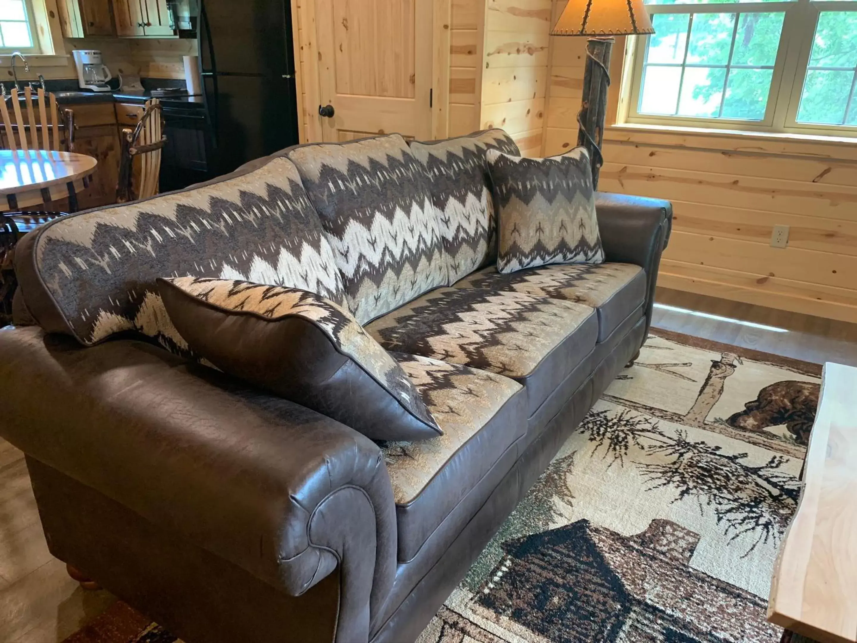 Living room, Seating Area in Waterview Lodge by Amish Country Lodging