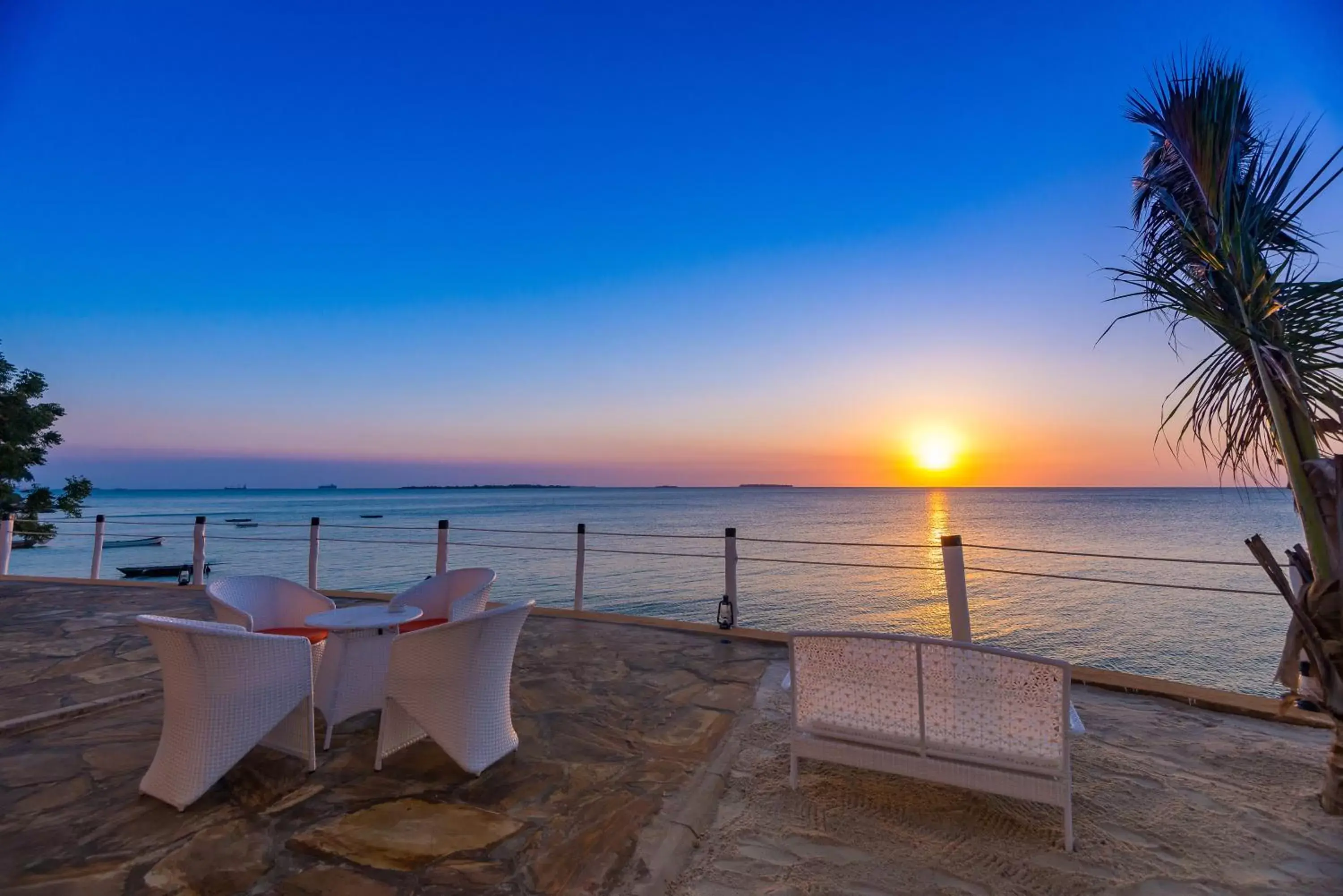 Spring, Sunrise/Sunset in Golden Tulip Zanzibar Resort