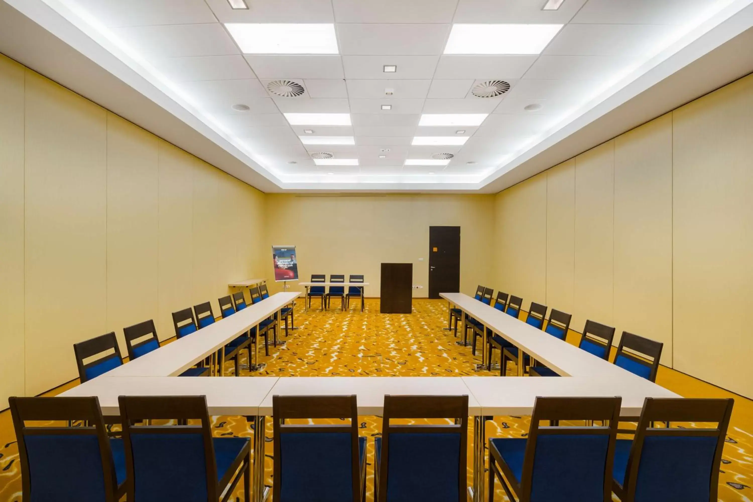 Meeting/conference room in Park Inn by Radisson Sarvar Resort & Spa