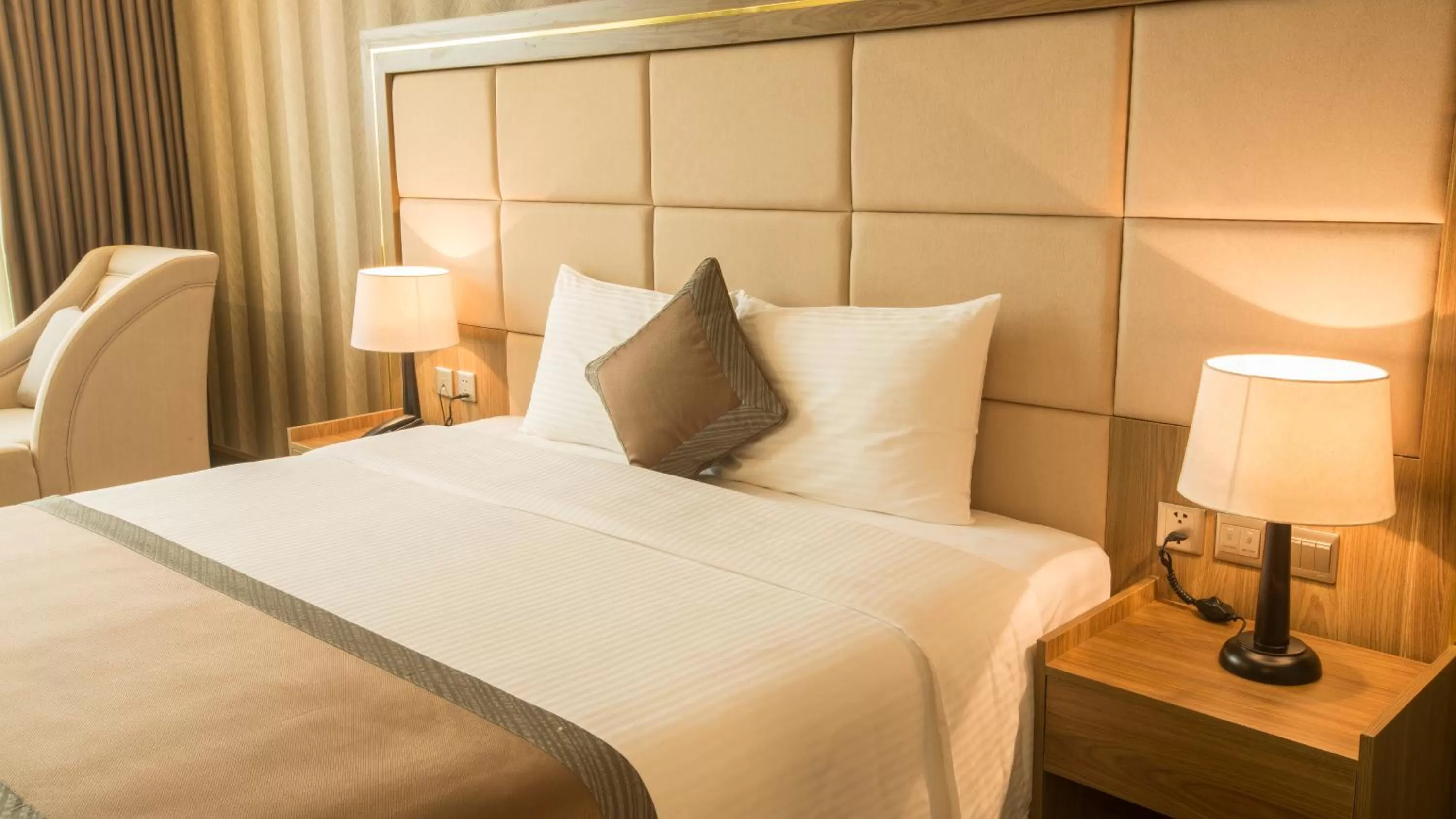 Bed in Muong Thanh Luxury Phu Tho