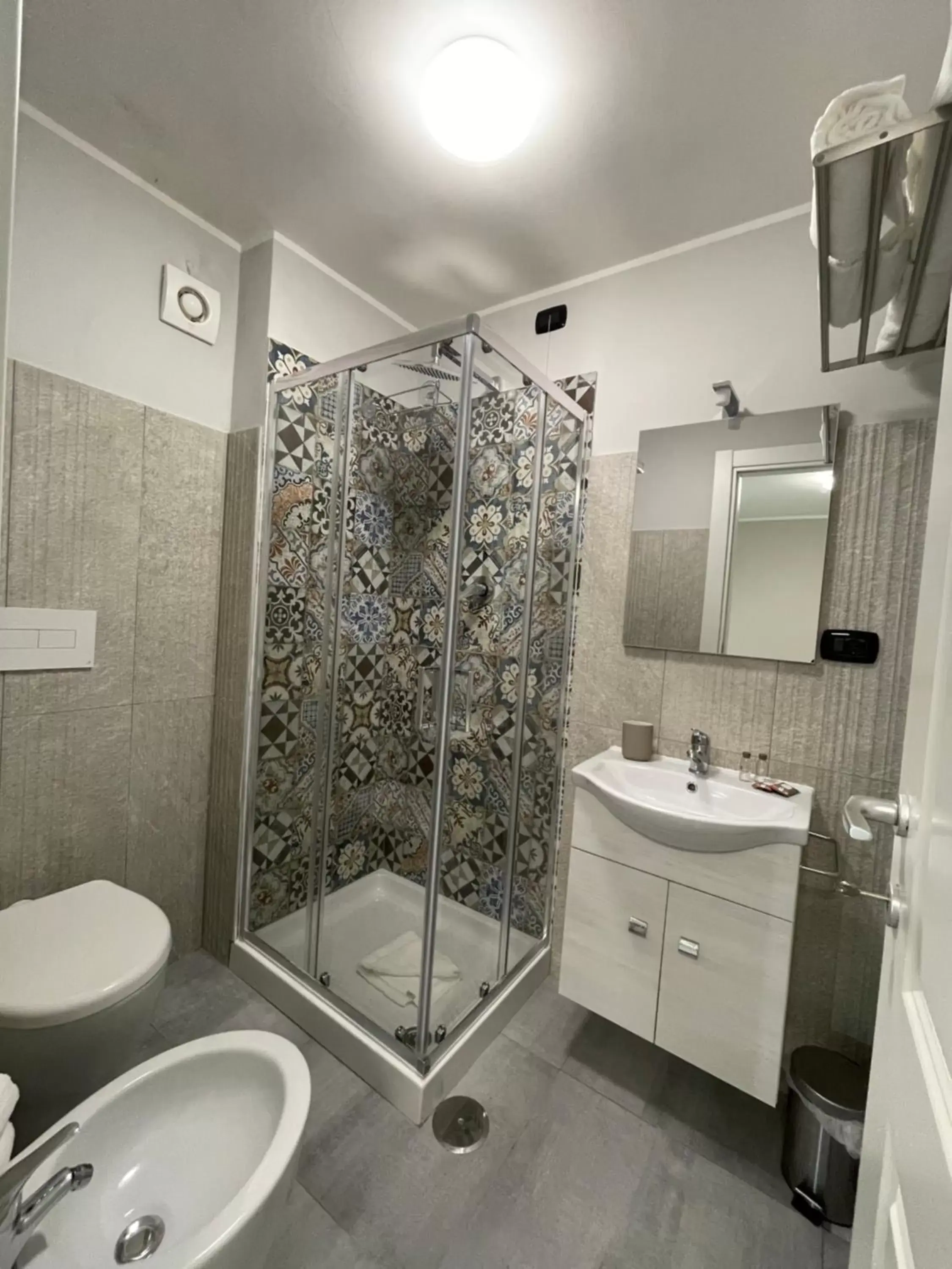 Shower, Bathroom in ALDIVA ROOMS