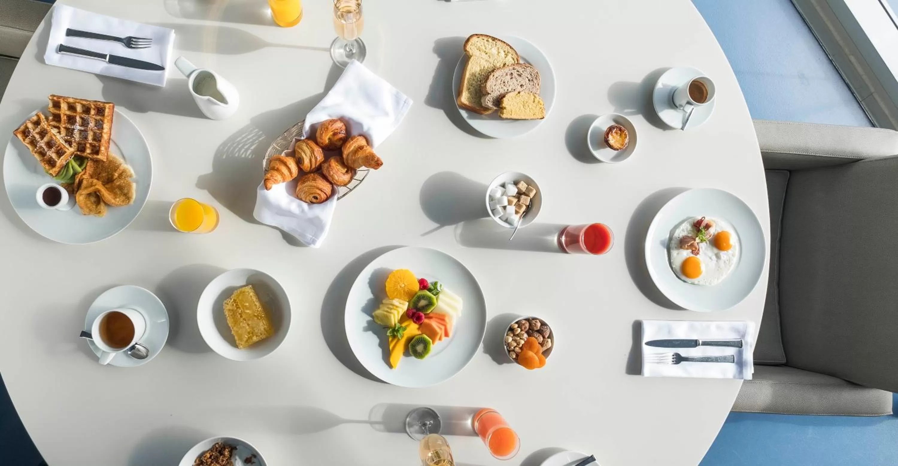 Buffet breakfast in The Oitavos