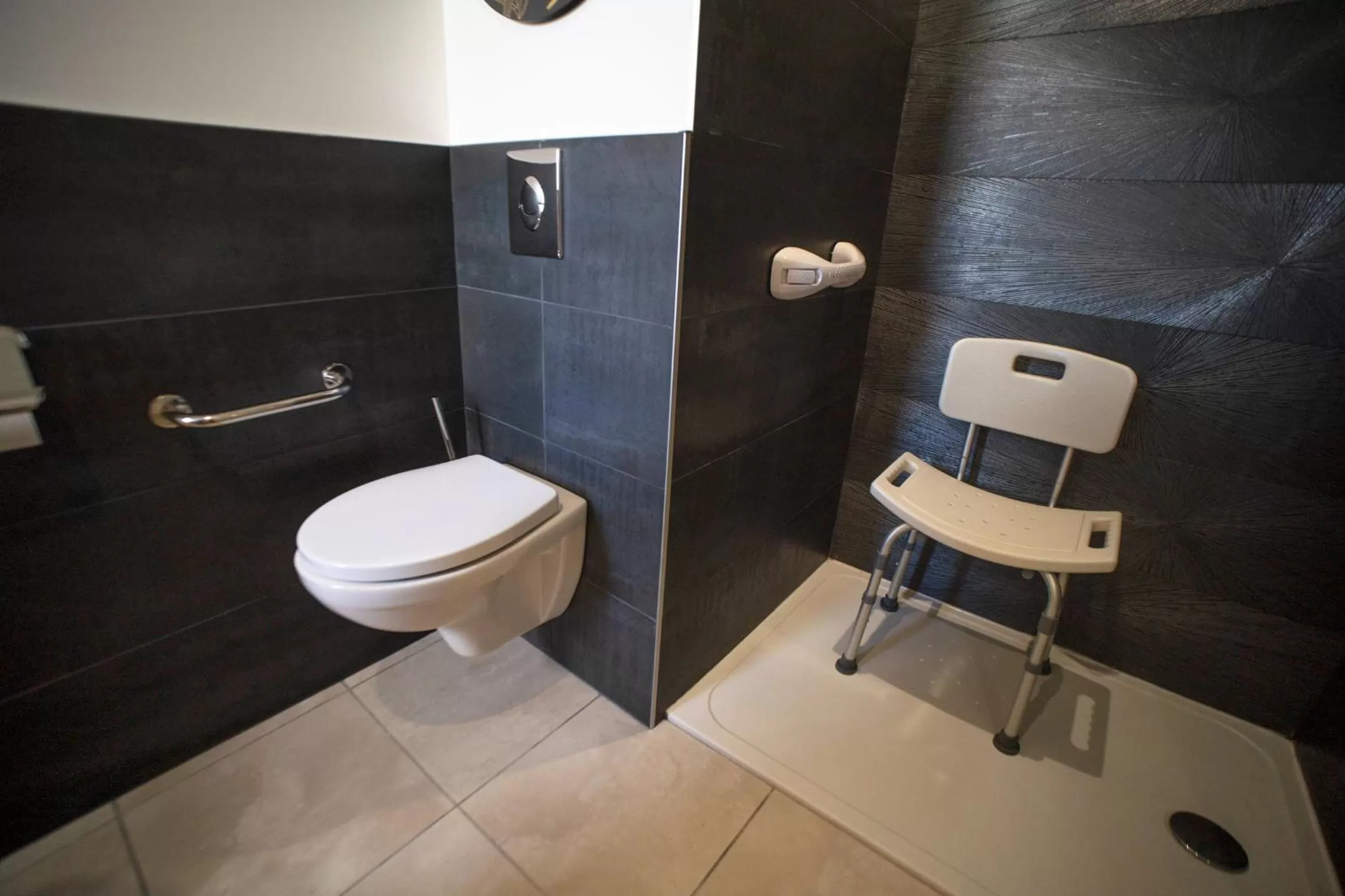 Toilet in Le jardin des 4 saisons