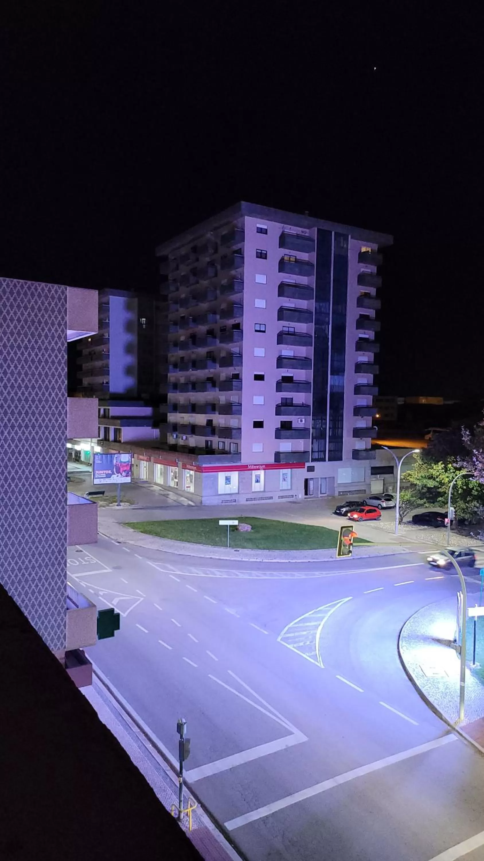 Street view, Swimming Pool in Residencia Paris