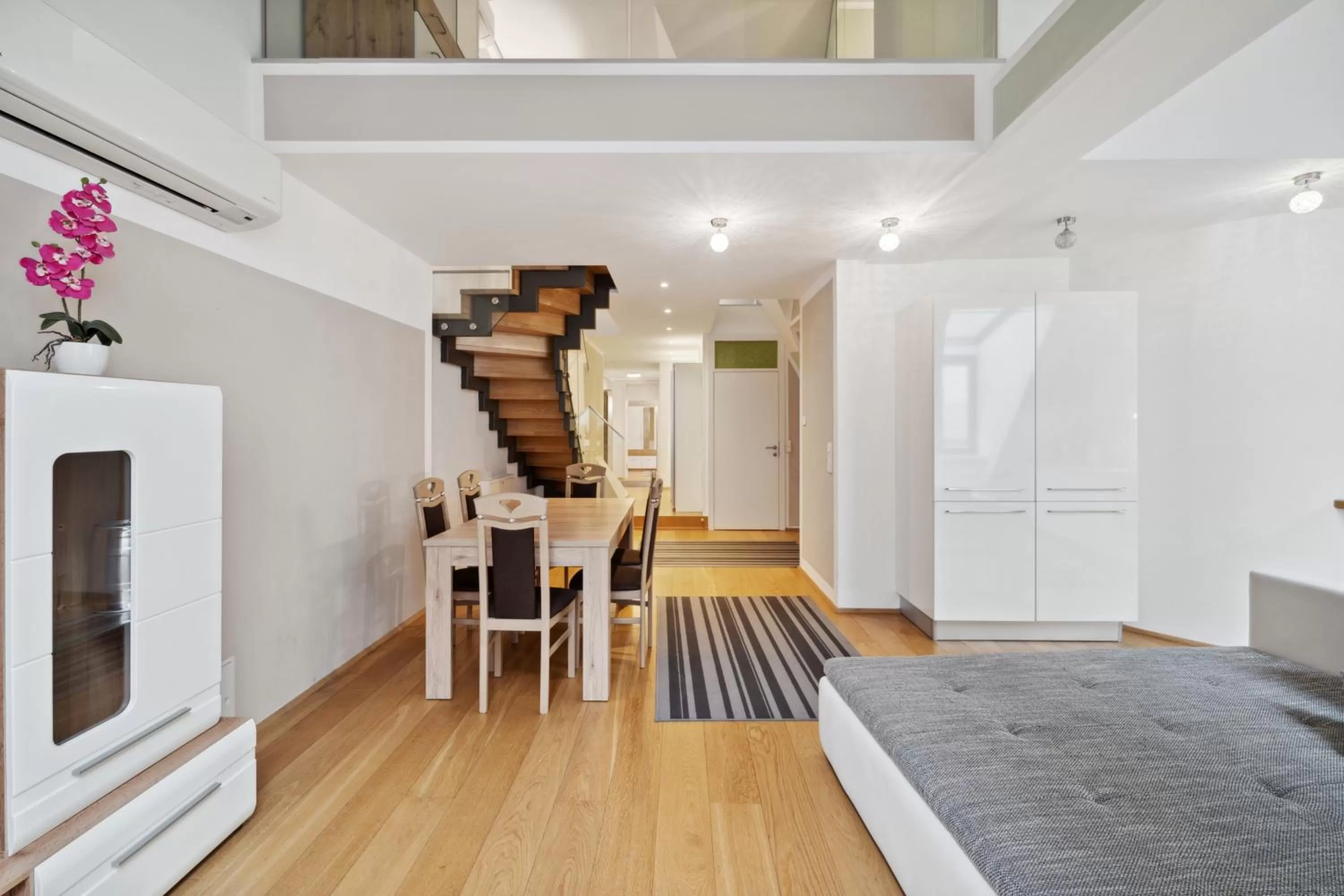 Dining area in Florian's apartments in Mariahilf Vienna