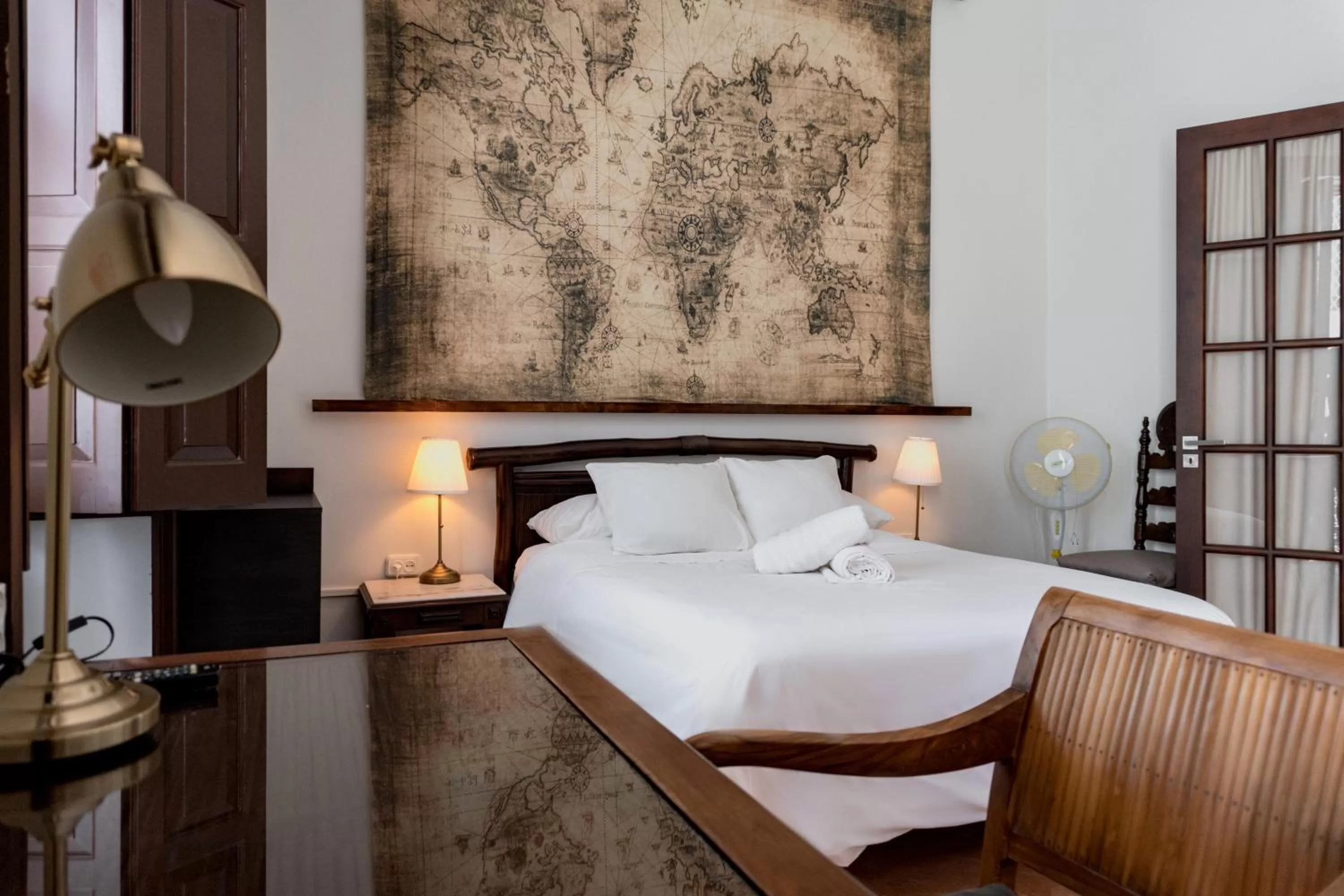 Bedroom, Bed in Santa Ana Suite & Rooms