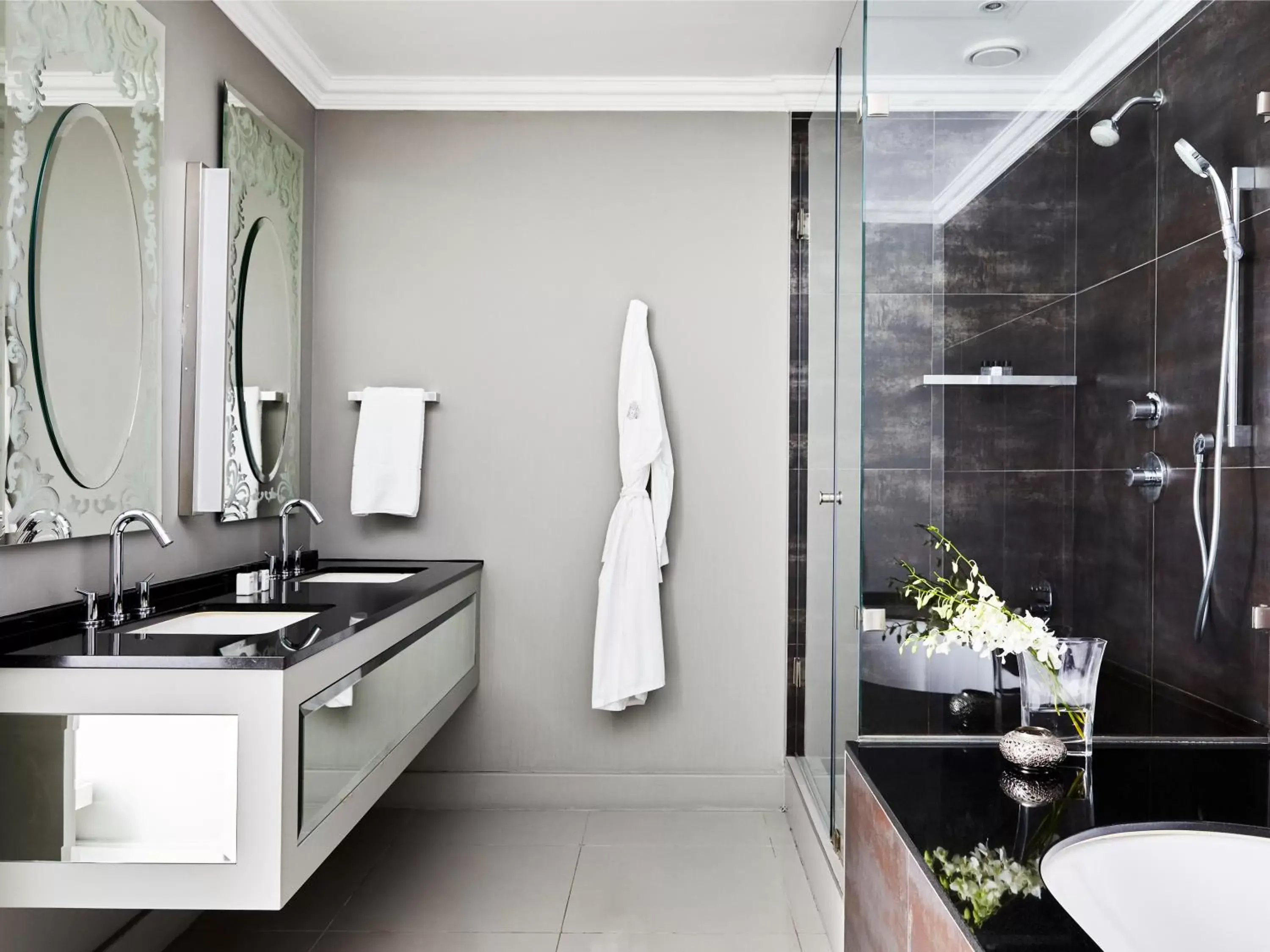 Bathroom in Queen Victoria Hotel by NEWMARK