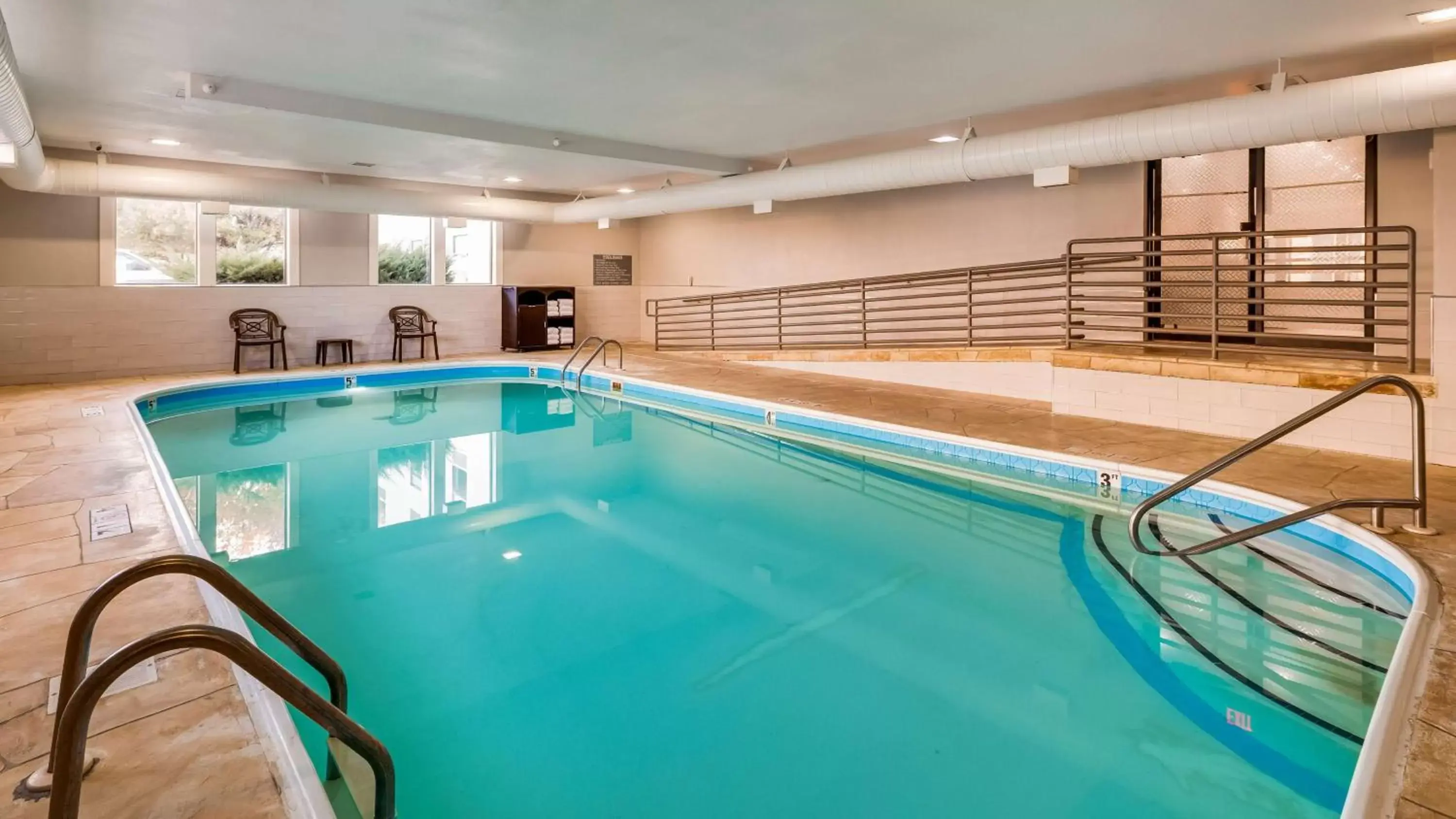 On site, Swimming Pool in Best Western Plus Bourbonnais Hotel & Suites