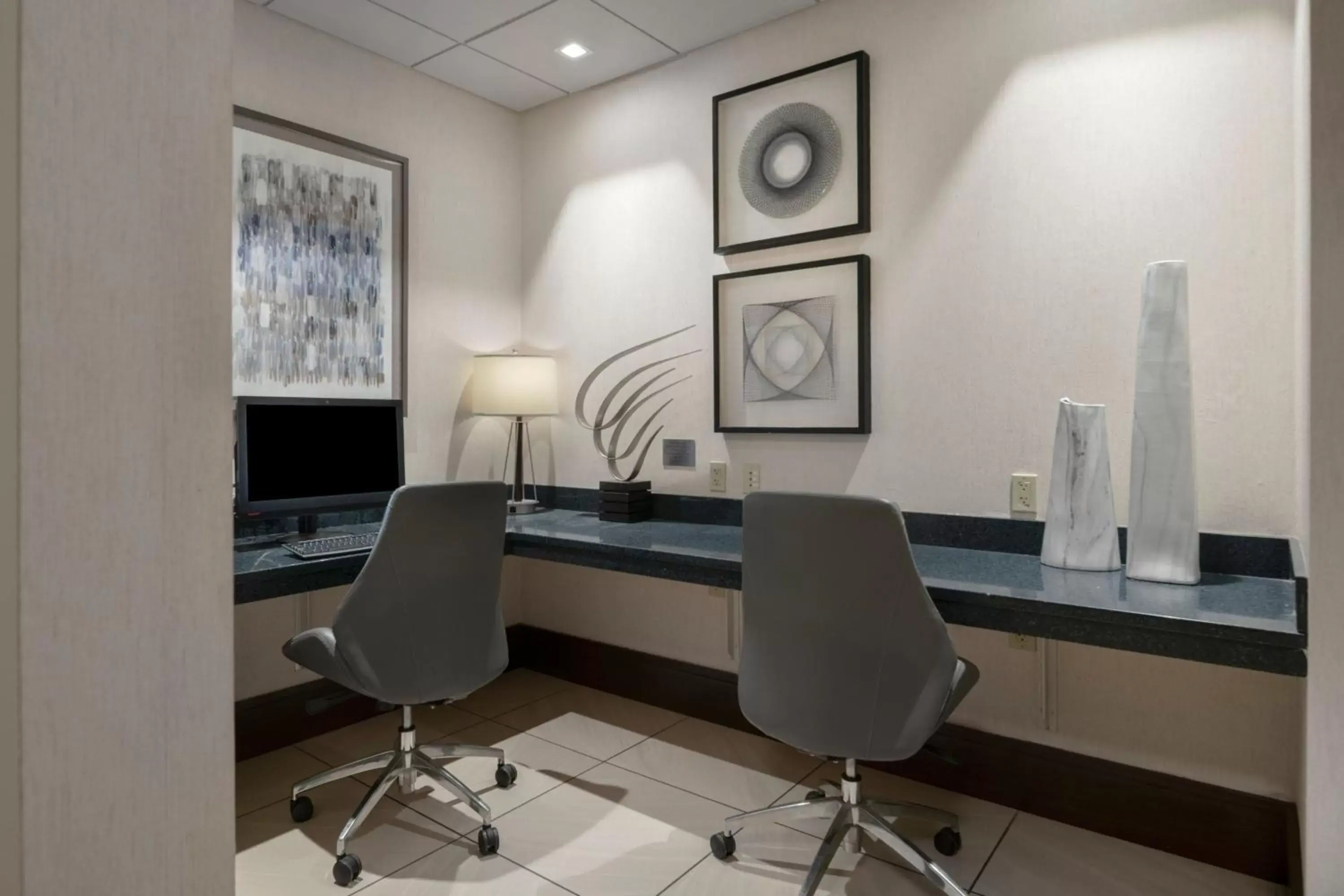 Business facilities in Residence Inn by Marriott Portsmouth Downtown