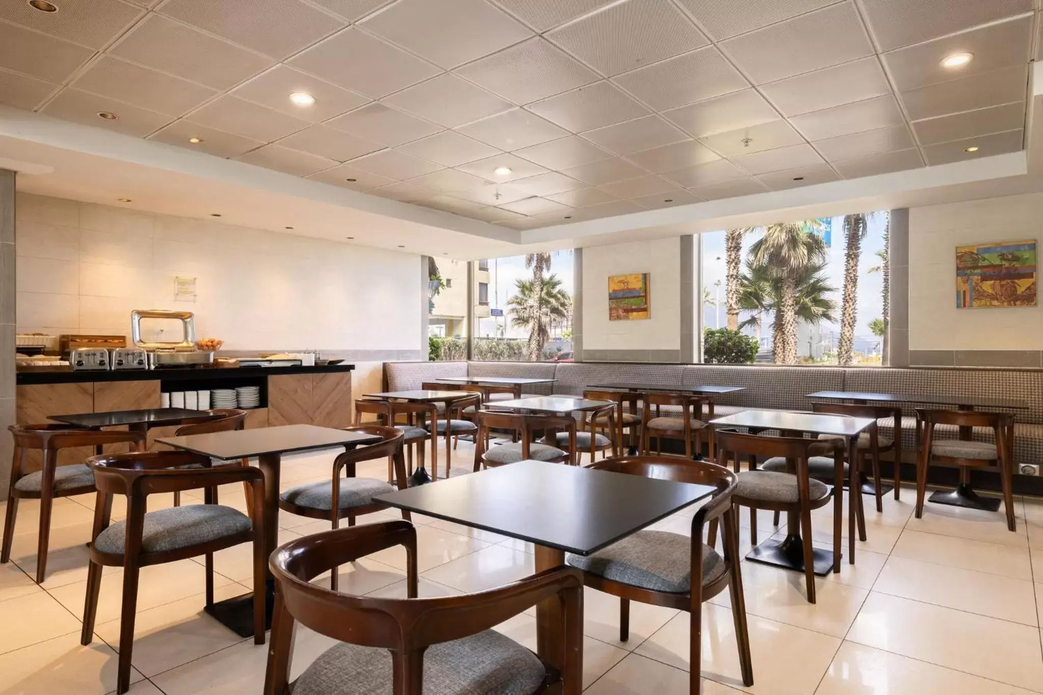 Breakfast, Restaurant/Places to Eat in Holiday Inn Express - Iquique, an IHG Hotel