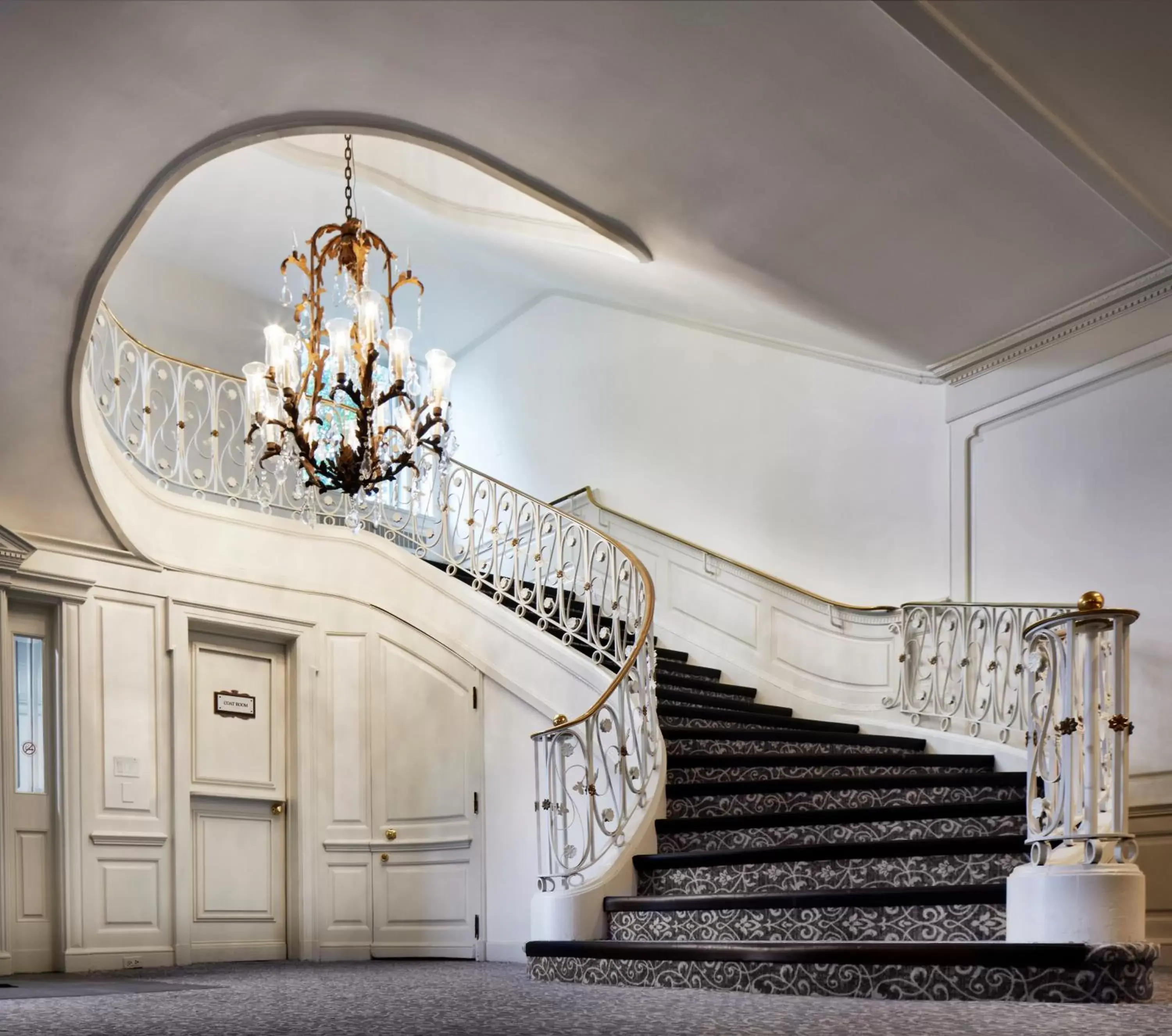 Facade/entrance in Tarrytown House Estate on the Hudson