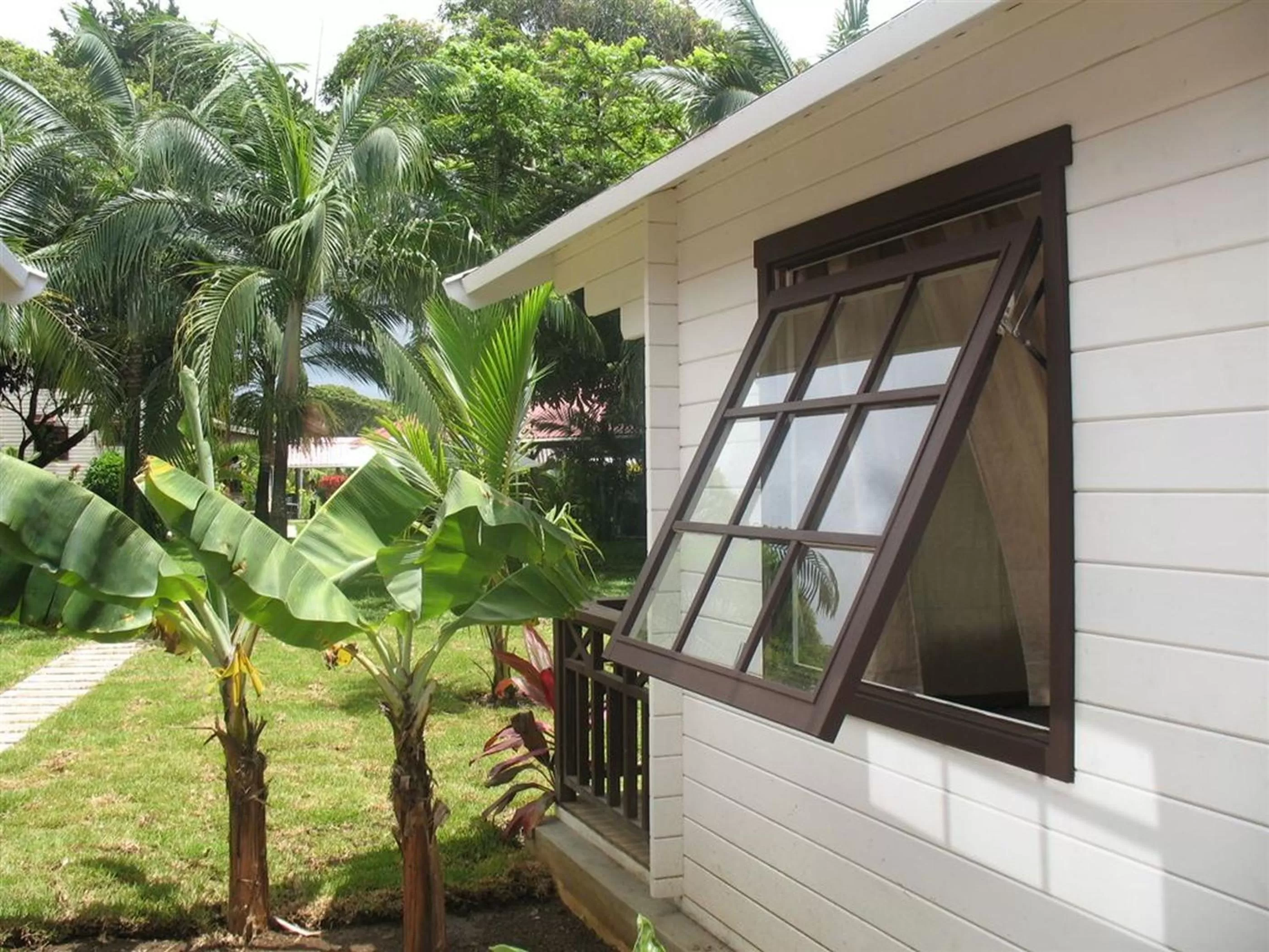 Summer in Le Jardin de Beau Vallon