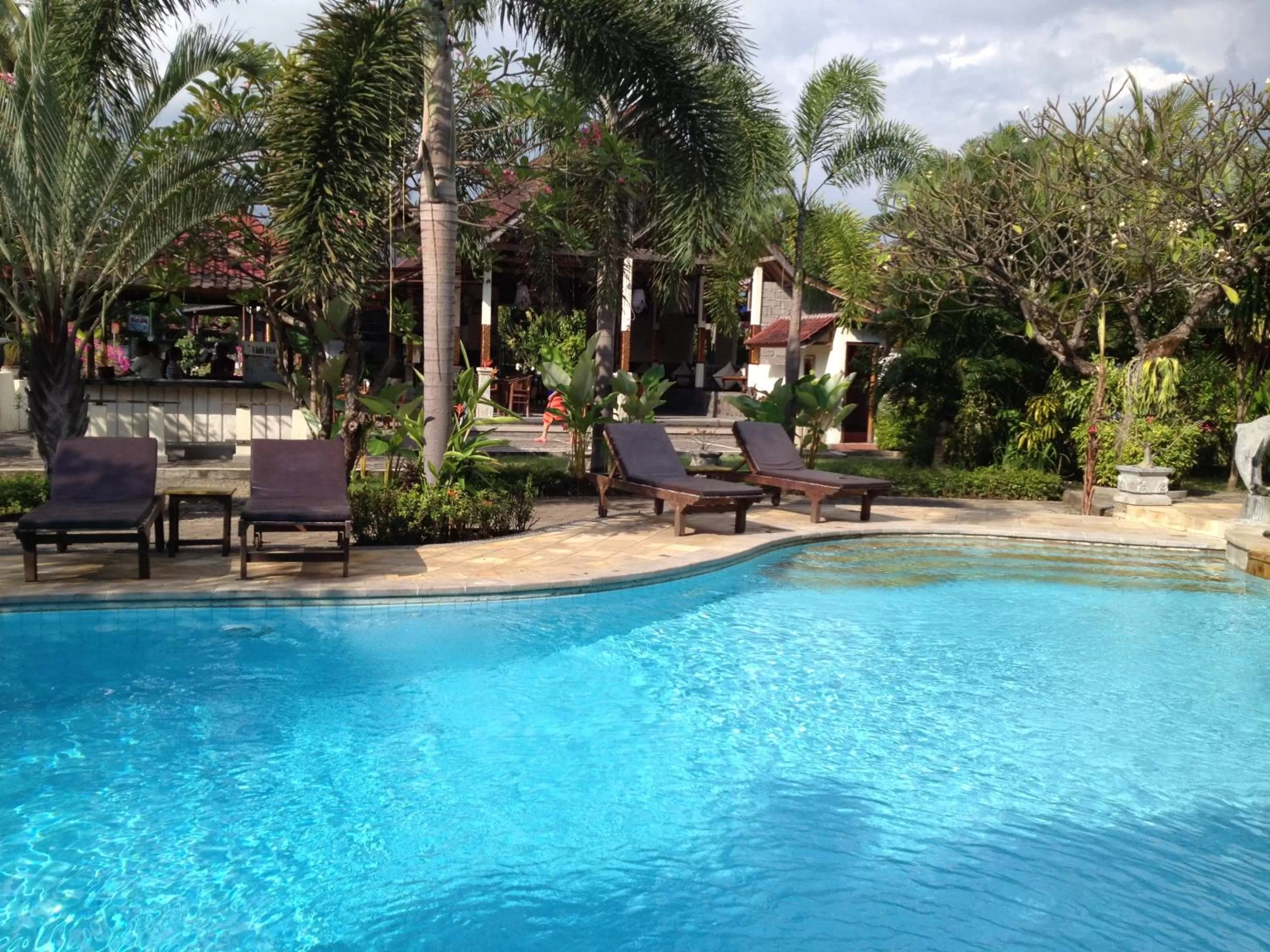 Swimming pool in Astina Hotel