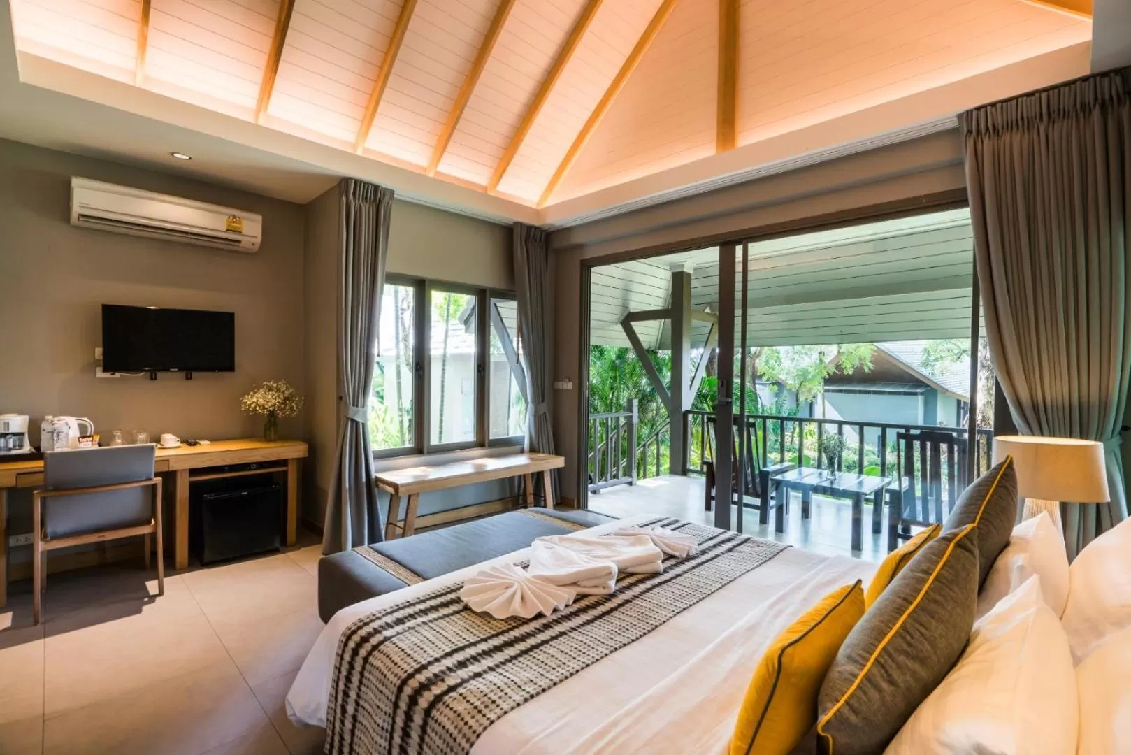 Bed in KC Grande Resort Koh Chang