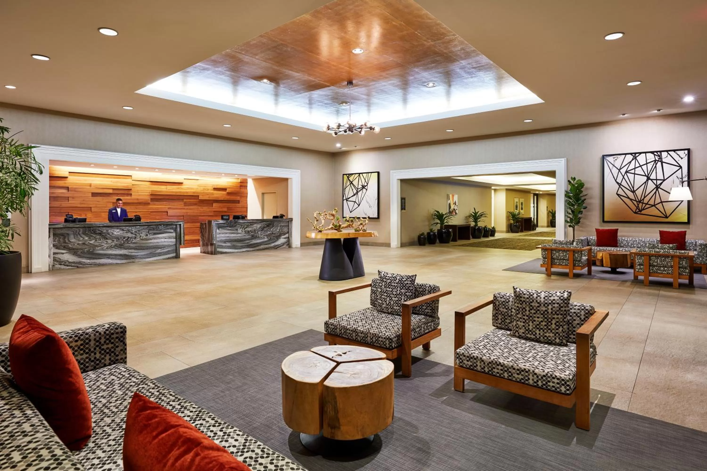 Lobby or reception in DoubleTree by Hilton Golf Resort Palm Springs