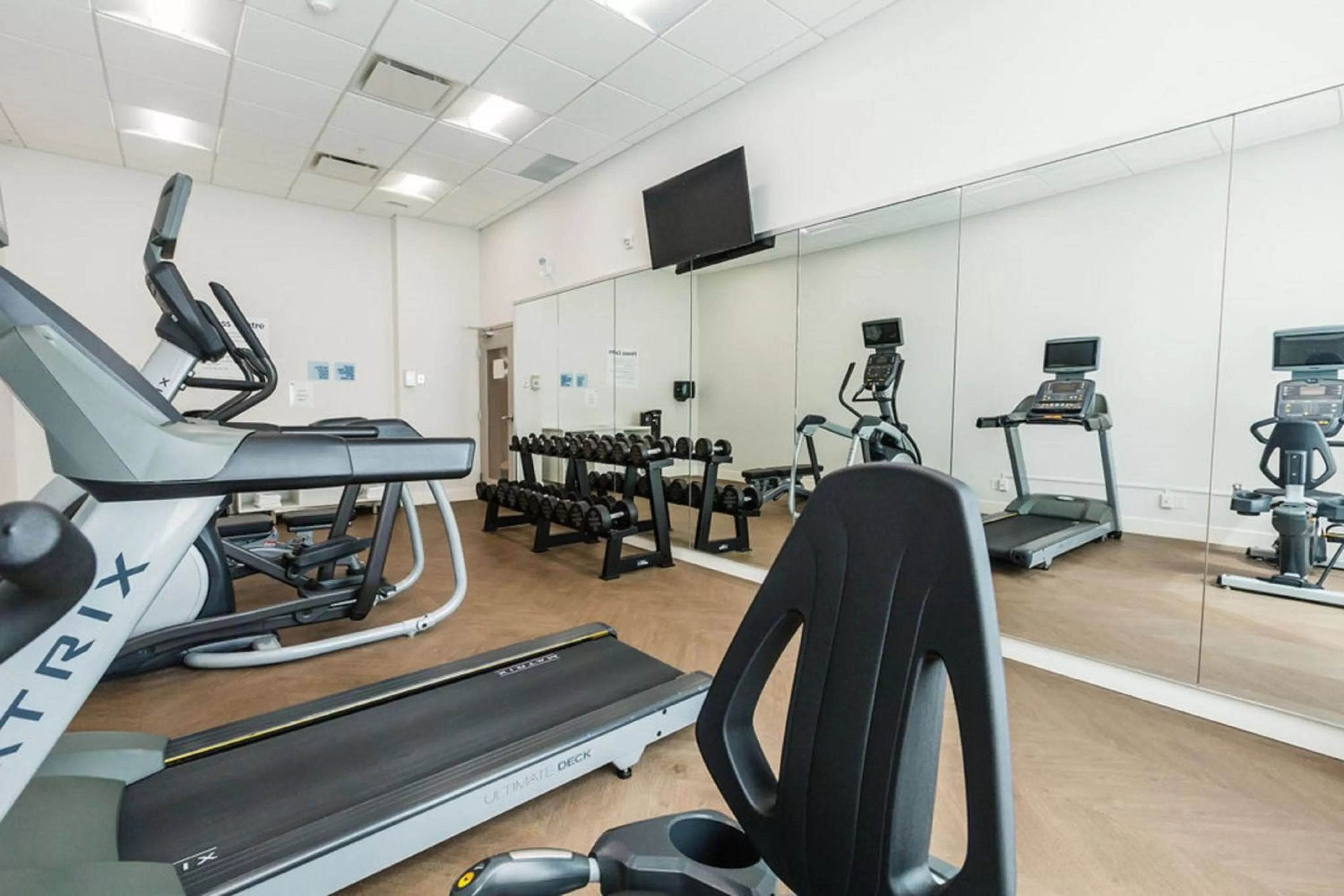 Spa and wellness centre/facilities in Holiday Inn Express & Suites Edmonton N - St Albert by IHG