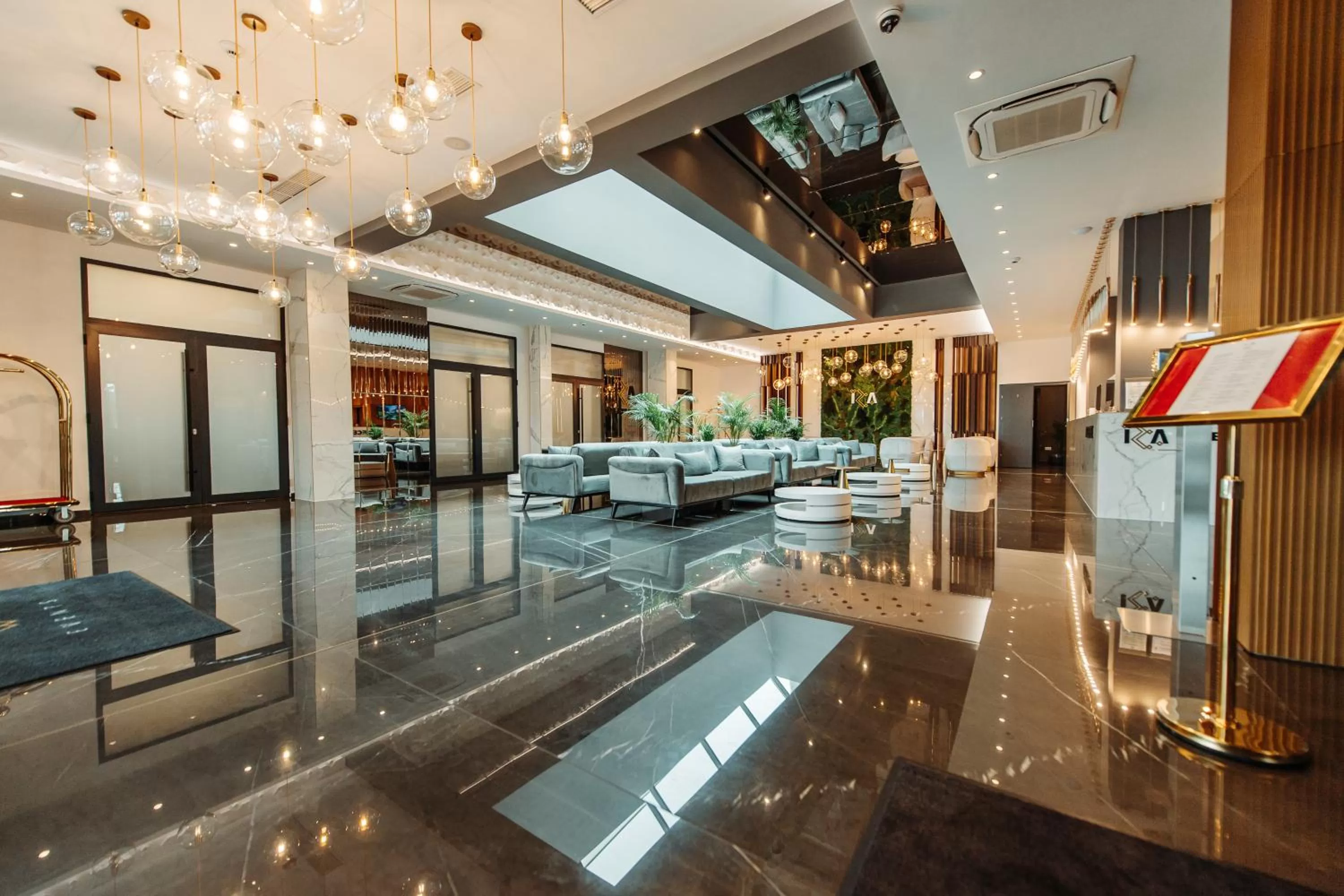Lobby or reception in Iza Hotel