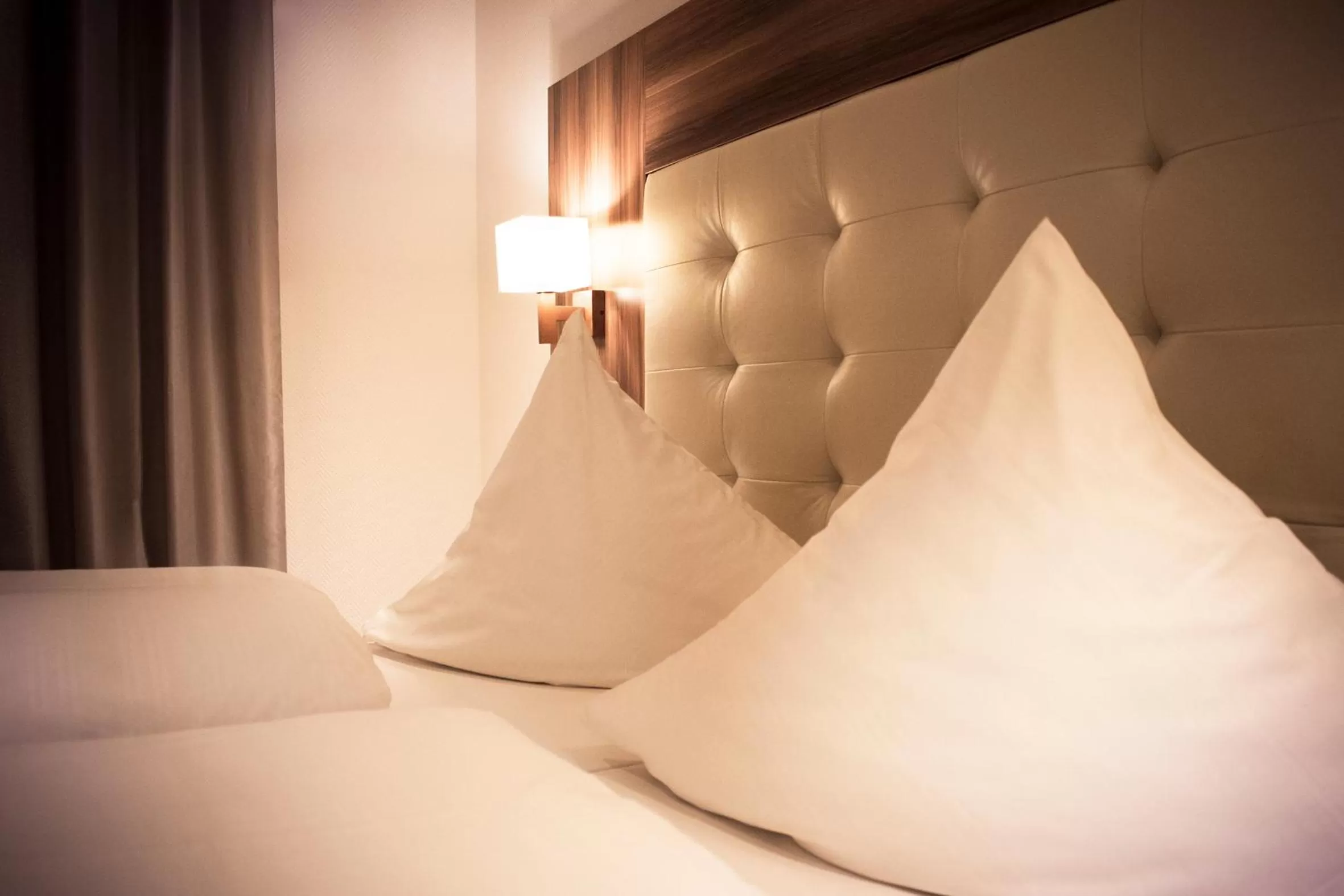 Photo of the whole room, Bed in Hotel Ehranger Hof