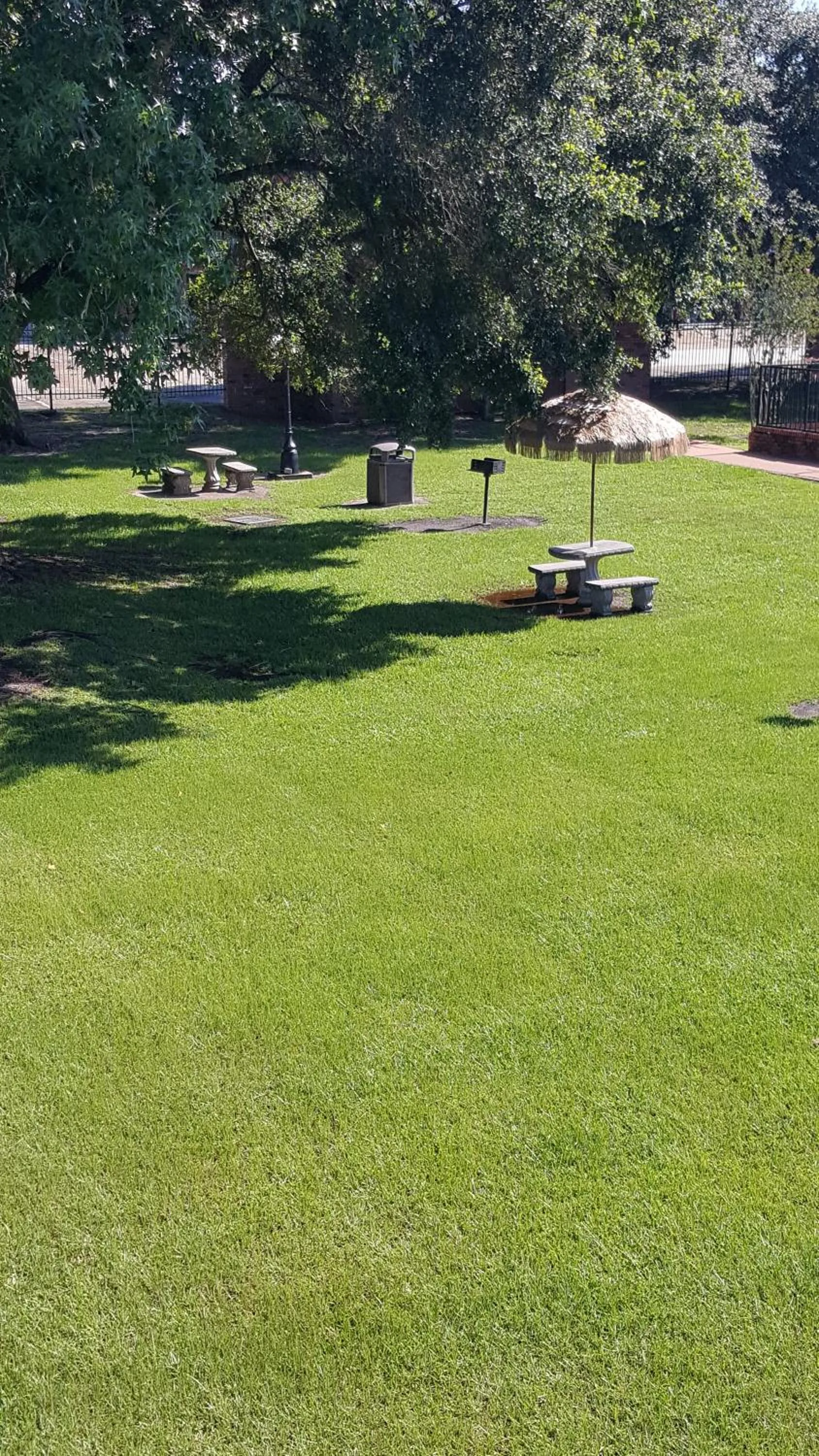 BBQ facilities in Motel 6 Hammond, LA – I 12 – I 55